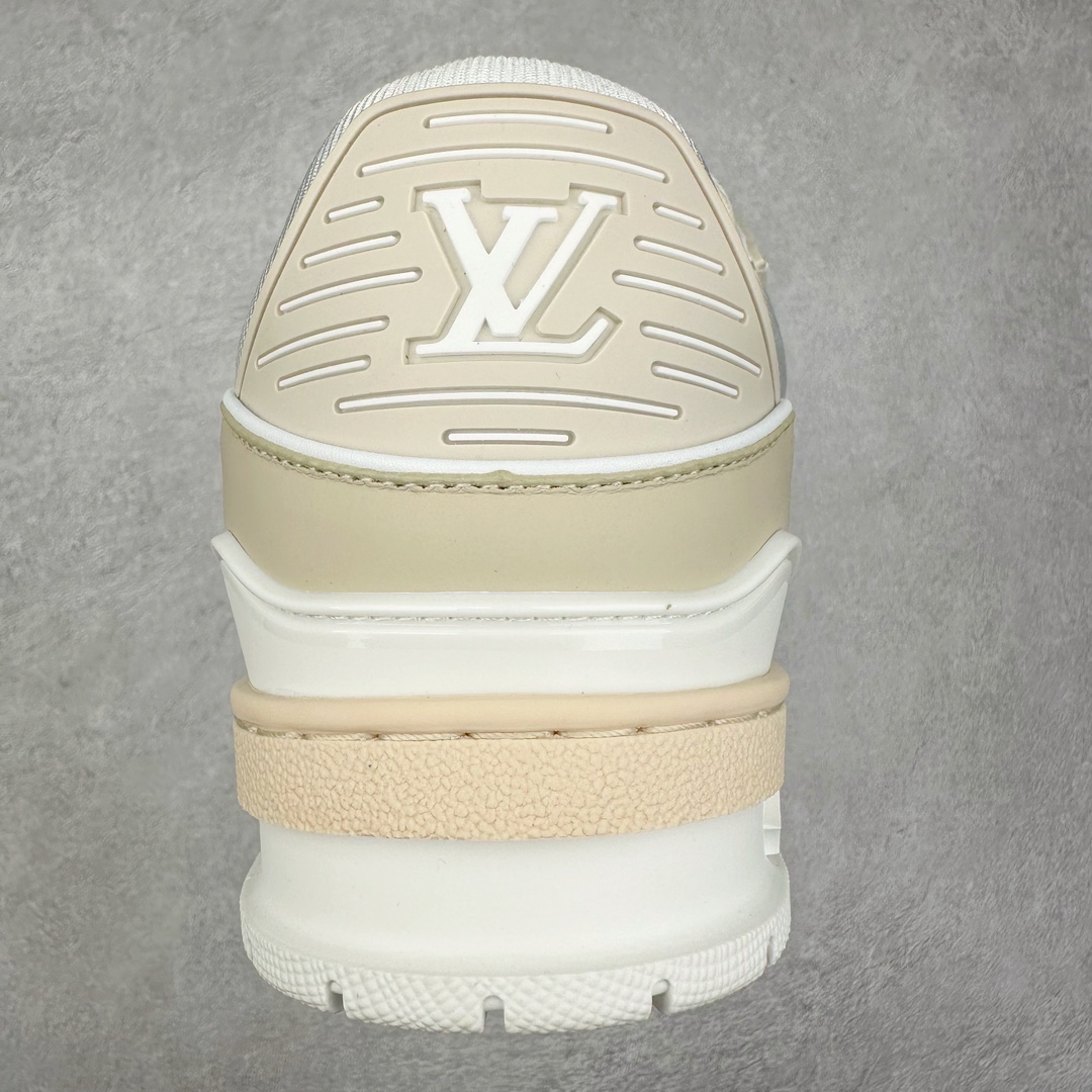 图片[8]-＃FS顶级特价 Louis Vuitton Trainer lv时装走秀运动鞋 实力大厂出品 平台专供 成熟的做工稳定的品控 完美鞋型超高的清洁度 零毛边线头瑕疵 全套原楦原纸版原鞋开模 全网最具灵魂的版型 正确原装黄色鞋盒 正确中底印花 鞋面印花3D高频深度立体 全鞋电脑针车 紧密相连 针距密度一致 环保乳胶注塑鞋垫 厚度脚感还原原版 皮面裁剪部位 统一油边封口工艺 原装橡胶大底含胶量大底组合零偏差 专柜全套包装 防尘袋 说明书 质保卡 男女鞋 尺码：35 36 37 38 39 40 41 42 43 44 45-选品中心