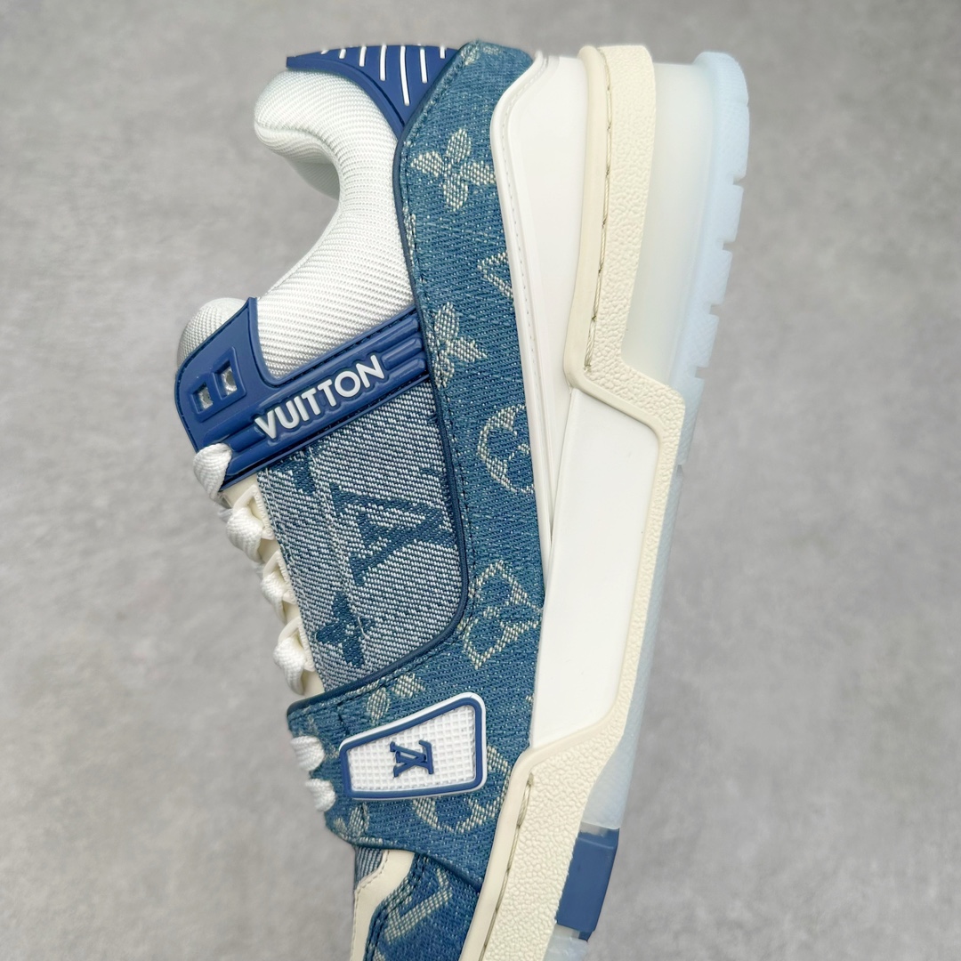 图片[7]-＃FS顶级特价 Louis Vuitton Trainer lv时装走秀运动鞋 实力大厂出品 平台专供 成熟的做工稳定的品控 完美鞋型超高的清洁度 零毛边线头瑕疵 全套原楦原纸版原鞋开模 全网最具灵魂的版型 正确原装黄色鞋盒 正确中底印花 鞋面印花3D高频深度立体 全鞋电脑针车 紧密相连 针距密度一致 环保乳胶注塑鞋垫 厚度脚感还原原版 皮面裁剪部位 统一油边封口工艺 原装橡胶大底含胶量大底组合零偏差 专柜全套包装 防尘袋 说明书 质保卡 男女鞋 尺码：35 36 37 38 39 40 41 42 43 44 45-选品中心