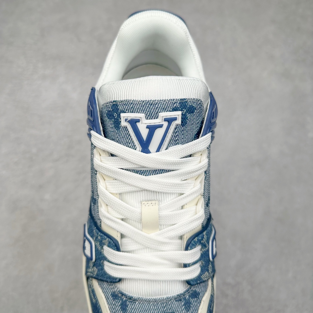 图片[5]-＃FS顶级特价 Louis Vuitton Trainer lv时装走秀运动鞋 实力大厂出品 平台专供 成熟的做工稳定的品控 完美鞋型超高的清洁度 零毛边线头瑕疵 全套原楦原纸版原鞋开模 全网最具灵魂的版型 正确原装黄色鞋盒 正确中底印花 鞋面印花3D高频深度立体 全鞋电脑针车 紧密相连 针距密度一致 环保乳胶注塑鞋垫 厚度脚感还原原版 皮面裁剪部位 统一油边封口工艺 原装橡胶大底含胶量大底组合零偏差 专柜全套包装 防尘袋 说明书 质保卡 男女鞋 尺码：35 36 37 38 39 40 41 42 43 44 45-选品中心