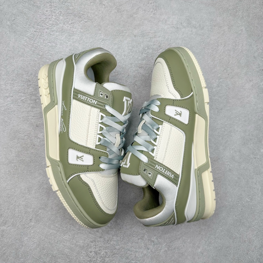 图片[3]-＃FS顶级特价 Louis Vuitton Trainer lv时装走秀运动鞋 实力大厂出品 平台专供 成熟的做工稳定的品控 完美鞋型超高的清洁度 零毛边线头瑕疵 全套原楦原纸版原鞋开模 全网最具灵魂的版型 正确原装黄色鞋盒 正确中底印花 鞋面印花3D高频深度立体 全鞋电脑针车 紧密相连 针距密度一致 环保乳胶注塑鞋垫 厚度脚感还原原版 皮面裁剪部位 统一油边封口工艺 原装橡胶大底含胶量大底组合零偏差 专柜全套包装 防尘袋 说明书 质保卡 男女鞋 尺码：35 36 37 38 39 40 41 42 43 44 45-选品中心