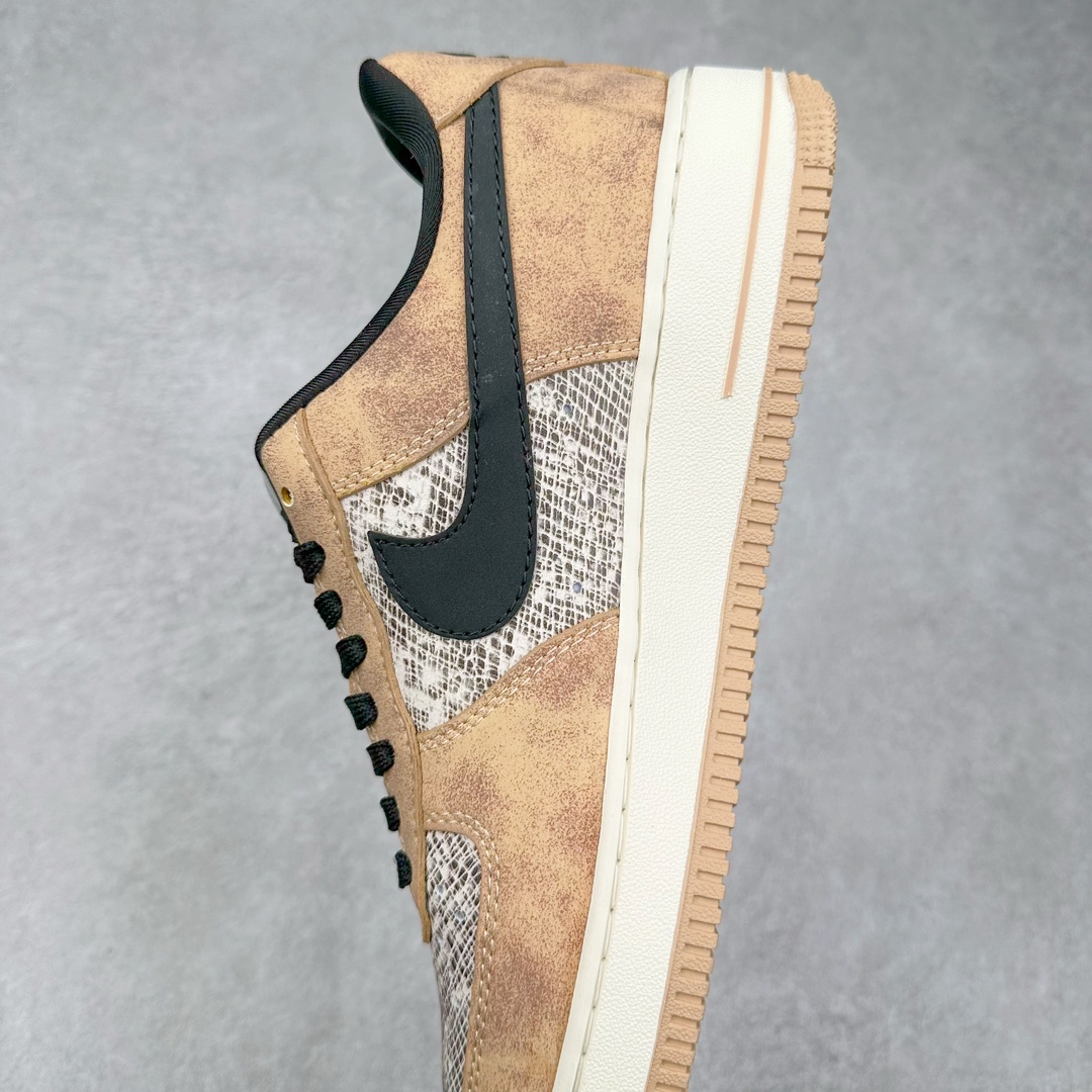 图片[7]-NK Air Force 1´07 Low 空军一号低帮百搭休闲运动板鞋 KK1988-031 柔软、弹性十足的缓震性能和出色的中底设计 横跨复古与现代的外型结合 造就出风靡全球 三十多年的Force 1 直到今天还深受青睐 尺码：36 36.5 37.5 38 38.5 39 40 40.5 41 42 42.5 43 44 44.5 45-选品中心