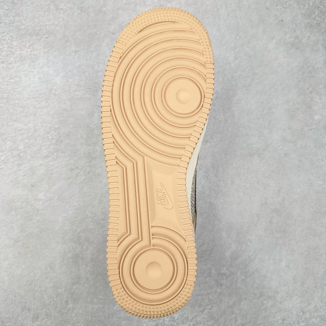 图片[9]-NK Air Force 1´07 Low 空军一号低帮百搭休闲运动板鞋 KK1988-031 柔软、弹性十足的缓震性能和出色的中底设计 横跨复古与现代的外型结合 造就出风靡全球 三十多年的Force 1 直到今天还深受青睐 尺码：36 36.5 37.5 38 38.5 39 40 40.5 41 42 42.5 43 44 44.5 45-选品中心