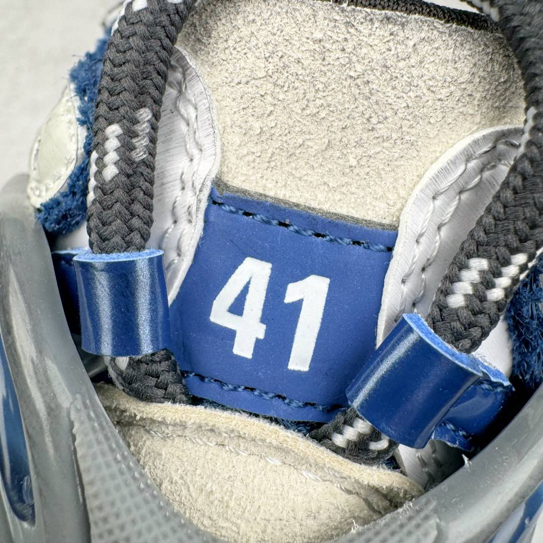 图片[14]-＃XA BALENCIAGA Runner Sneaker 巴黎世家七代慢跑系列低帮复古野跑潮流运动鞋老爹鞋 尼龙和网布材质 磨损效果 鞋头边缘印有尺码 背面浮印尺码 外侧印有跑者徽标 鞋舌刺绣 Balenciaga 品牌标识 鞋跟背面 Balenciaga品牌标识 材质采用65%聚氨酯、35%聚酯纤维 全新 Runner 鞋型轮廓借鉴于 2000 年初的复古线条 搭载大网眼面料制成鞋面基础 由粉色、白色尼龍与橡胶质地覆盖鞋面诠释线条感 当中透过几道手缝线与折损痕更是精准的掌握历经时间淬炼的破旧痕迹 延续其手法至鞋领、鞋跟、鞋带、中底等部分均饰有破损及脏污之貌 尤其是鞋领处与鞋带孔眼条更是采用不规则做旧技术将内容物泡棉随机露出 尺码：35 36 37 38 39 40 41 42 43 44 45 46-选品中心