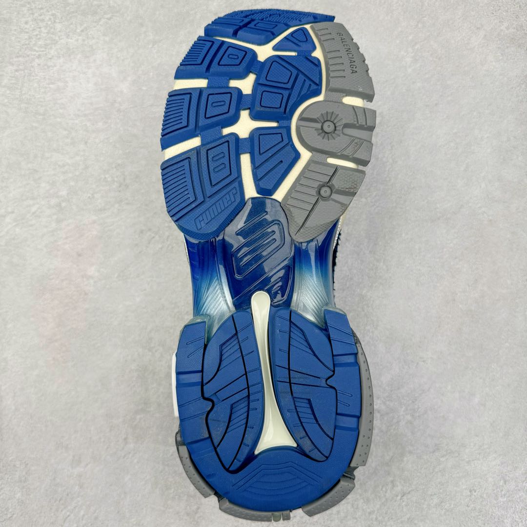 图片[9]-＃XA BALENCIAGA Runner Sneaker 巴黎世家七代慢跑系列低帮复古野跑潮流运动鞋老爹鞋 尼龙和网布材质 磨损效果 鞋头边缘印有尺码 背面浮印尺码 外侧印有跑者徽标 鞋舌刺绣 Balenciaga 品牌标识 鞋跟背面 Balenciaga品牌标识 材质采用65%聚氨酯、35%聚酯纤维 全新 Runner 鞋型轮廓借鉴于 2000 年初的复古线条 搭载大网眼面料制成鞋面基础 由粉色、白色尼龍与橡胶质地覆盖鞋面诠释线条感 当中透过几道手缝线与折损痕更是精准的掌握历经时间淬炼的破旧痕迹 延续其手法至鞋领、鞋跟、鞋带、中底等部分均饰有破损及脏污之貌 尤其是鞋领处与鞋带孔眼条更是采用不规则做旧技术将内容物泡棉随机露出 尺码：35 36 37 38 39 40 41 42 43 44 45 46-选品中心