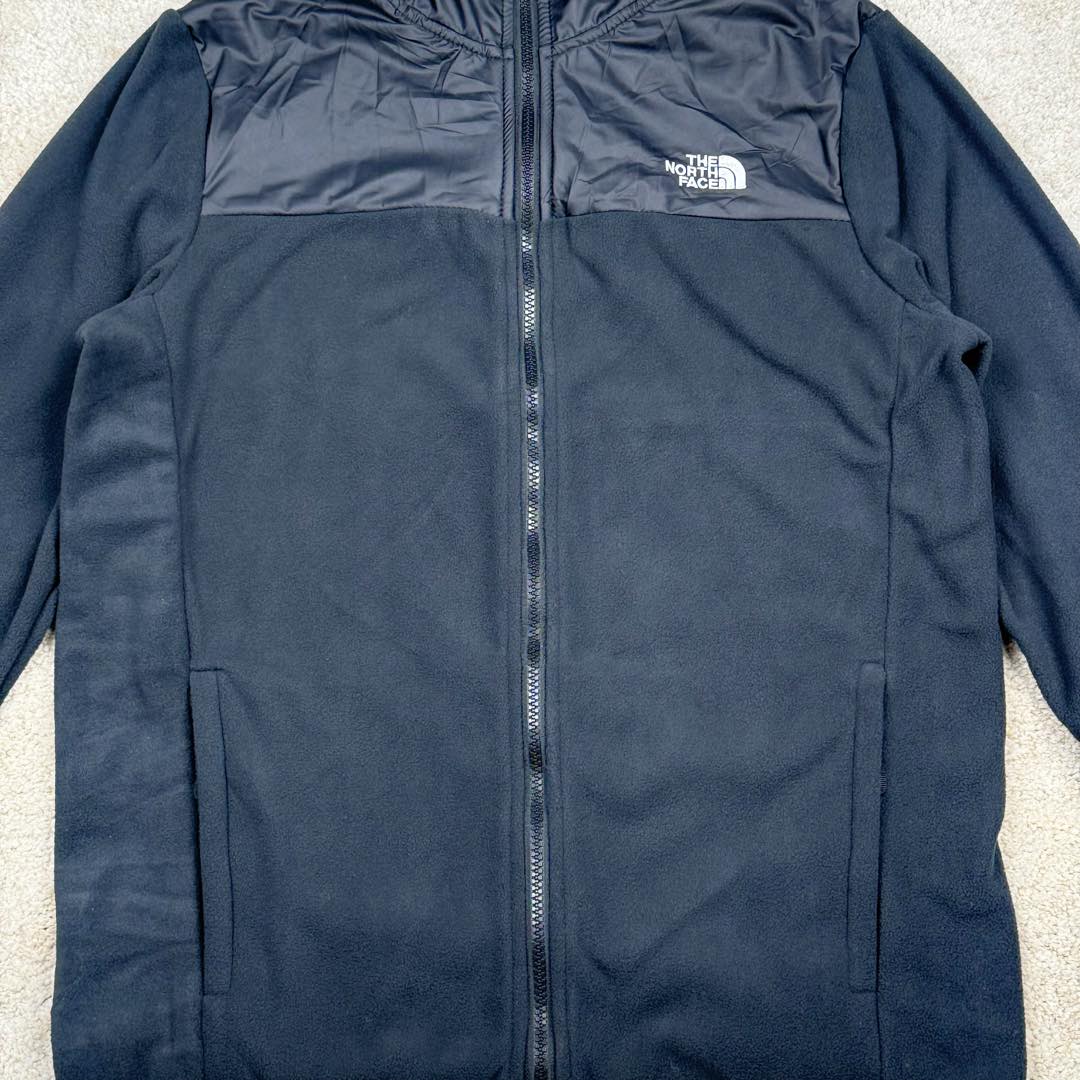 图片[7]-＃暖冬福利 THE NORTH FACE 北面城市户外系列色块拼接Logo标识立领户外抓绒保暖夹克外套内胆 The North Face于1966年成立，一直致力于为户外运动员的每一次严酷探索提供专业装备。作为全球户外运动领导品牌，The NorthFace以经过专业运动员测试、适应各类户外需求的产品助力探索者不断超越自我，激发人类潜能。 The North Face象征着众多山脉中更冷、更值得挑战的北坡。品牌标志则来自Half Dome，一座位于美国加州Yosemite NationalPark（优胜美地国家公园）里的山峰，中文名字取为「北面」，象征着不畏惧的户外探索精神。1997年，The North Face采用全新的宣传标语「Never Stop Exploring探索永不停止」，体现品牌的探索精神，成为品牌的座右铭。尺码：xS S M L XL 2XL-选品中心