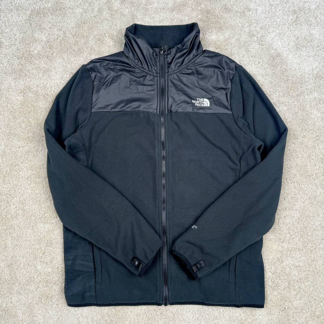 图片[2]-＃暖冬福利 THE NORTH FACE 北面城市户外系列色块拼接Logo标识立领户外抓绒保暖夹克外套内胆 The North Face于1966年成立，一直致力于为户外运动员的每一次严酷探索提供专业装备。作为全球户外运动领导品牌，The NorthFace以经过专业运动员测试、适应各类户外需求的产品助力探索者不断超越自我，激发人类潜能。 The North Face象征着众多山脉中更冷、更值得挑战的北坡。品牌标志则来自Half Dome，一座位于美国加州Yosemite NationalPark（优胜美地国家公园）里的山峰，中文名字取为「北面」，象征着不畏惧的户外探索精神。1997年，The North Face采用全新的宣传标语「Never Stop Exploring探索永不停止」，体现品牌的探索精神，成为品牌的座右铭。尺码：xS S M L XL 2XL-选品中心