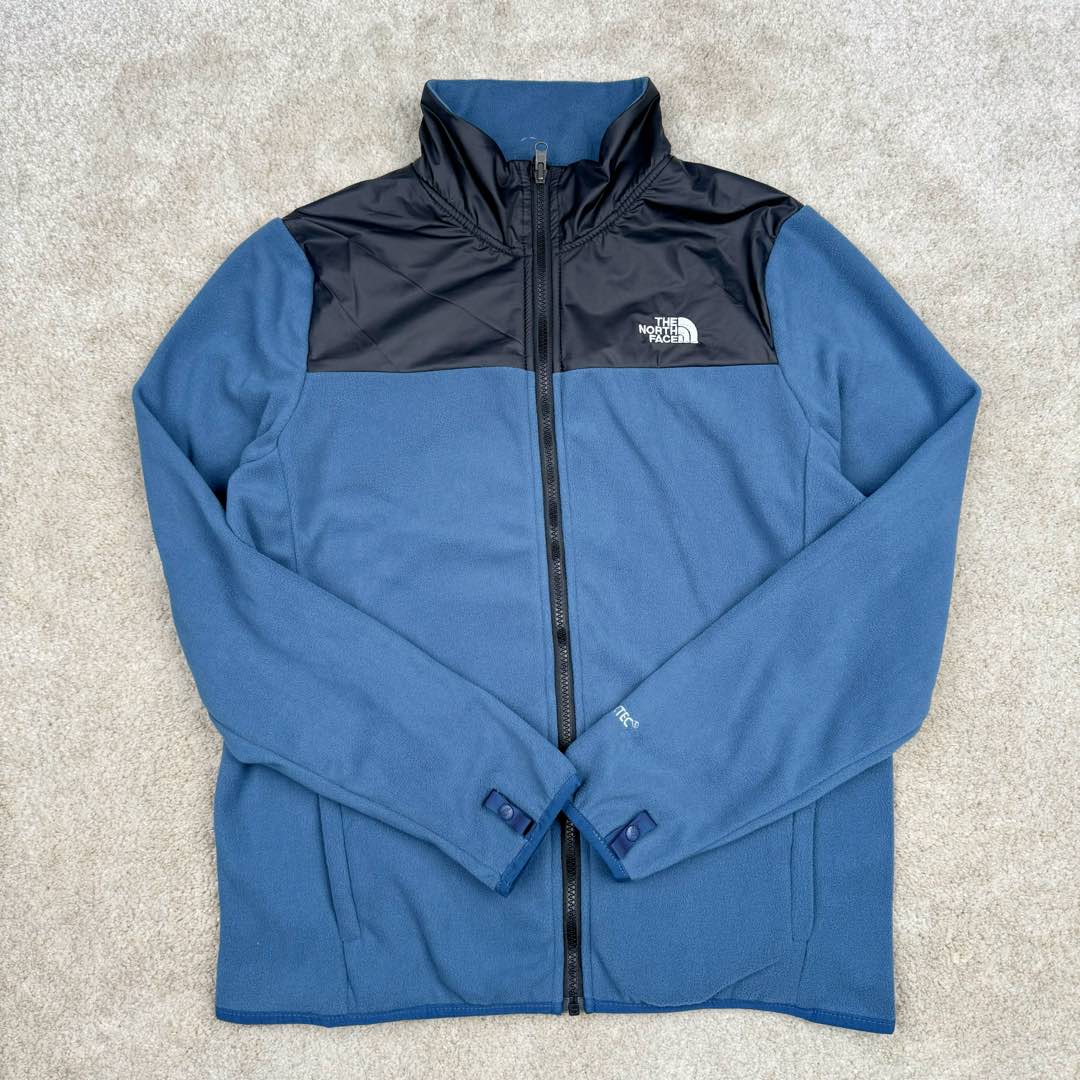 图片[2]-＃暖冬福利 THE NORTH FACE 北面城市户外系列色块拼接Logo标识立领户外抓绒保暖夹克外套内胆 The North Face于1966年成立，一直致力于为户外运动员的每一次严酷探索提供专业装备。作为全球户外运动领导品牌，The NorthFace以经过专业运动员测试、适应各类户外需求的产品助力探索者不断超越自我，激发人类潜能。 The North Face象征着众多山脉中更冷、更值得挑战的北坡。品牌标志则来自Half Dome，一座位于美国加州Yosemite NationalPark（优胜美地国家公园）里的山峰，中文名字取为「北面」，象征着不畏惧的户外探索精神。1997年，The North Face采用全新的宣传标语「Never Stop Exploring探索永不停止」，体现品牌的探索精神，成为品牌的座右铭。尺码：xS S M L XL 2XL-选品中心