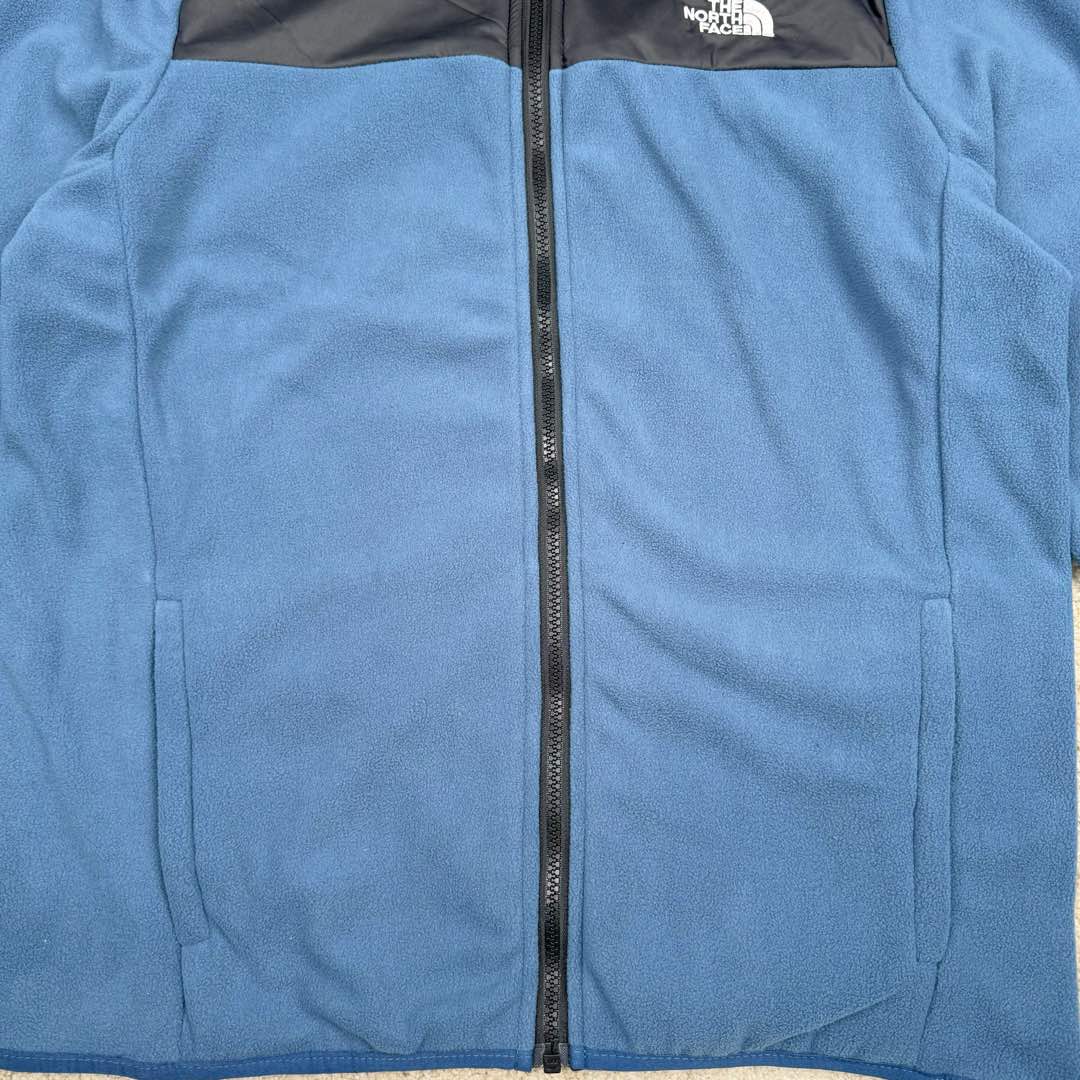 图片[8]-＃暖冬福利 THE NORTH FACE 北面城市户外系列色块拼接Logo标识立领户外抓绒保暖夹克外套内胆 The North Face于1966年成立，一直致力于为户外运动员的每一次严酷探索提供专业装备。作为全球户外运动领导品牌，The NorthFace以经过专业运动员测试、适应各类户外需求的产品助力探索者不断超越自我，激发人类潜能。 The North Face象征着众多山脉中更冷、更值得挑战的北坡。品牌标志则来自Half Dome，一座位于美国加州Yosemite NationalPark（优胜美地国家公园）里的山峰，中文名字取为「北面」，象征着不畏惧的户外探索精神。1997年，The North Face采用全新的宣传标语「Never Stop Exploring探索永不停止」，体现品牌的探索精神，成为品牌的座右铭。尺码：xS S M L XL 2XL-选品中心