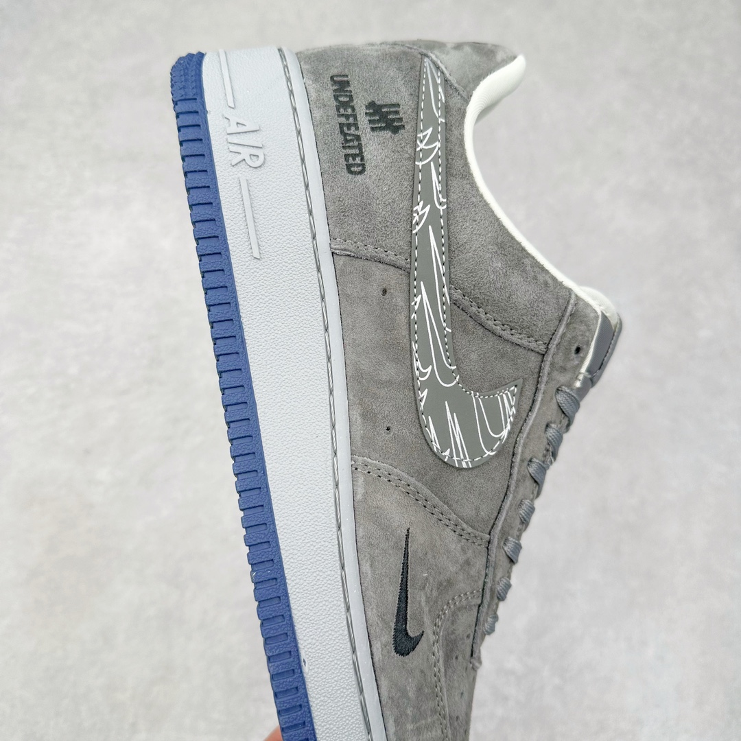 图片[6]-NK Air Force 1´07 Low 空军一号低帮百搭休闲运动板鞋 DF0188-018 柔软、弹性十足的缓震性能和出色的中底设计 横跨复古与现代的外型结合 造就出风靡全球 三十多年的Force 1 直到今天还深受青睐 尺码：36 36.5 37.5 38 38.5 39 40 40.5 41 42 42.5 43 44 44.5 45-选品中心