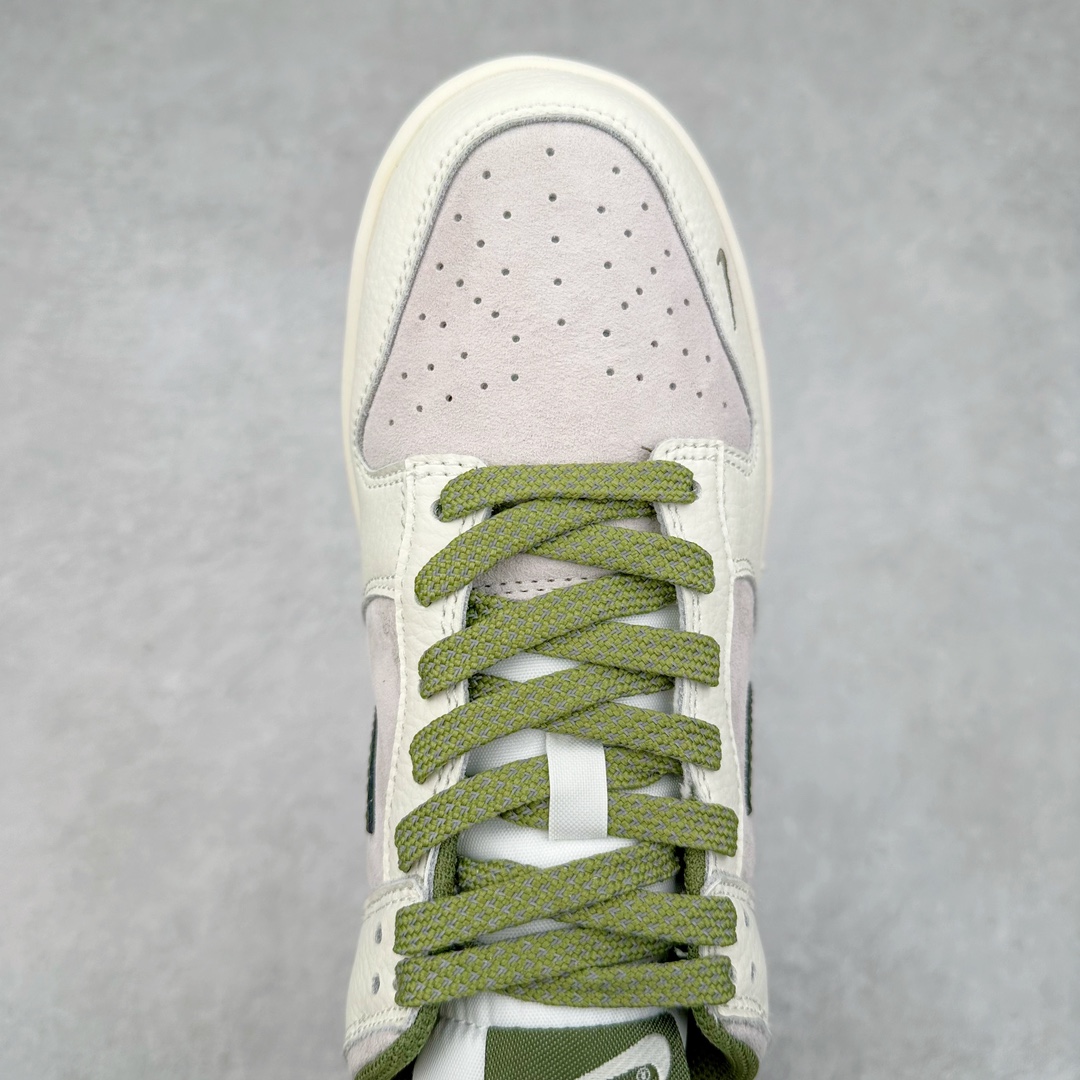 图片[4]-NK Dunk Low 定制配色 KK1888-002 大厂出品 极力推荐 原装头层材料 独家版型蒸餾加工帶來的是更好的视觉和脚感体验大厂纯原品质出货 清洁度 电绣工艺 皮料切割干净无任何毛边 细节完美 尺码：36 36.5 37.5 38 38.5 39 40 40.5 41 42 42.5 43 44 44.5 45-选品中心