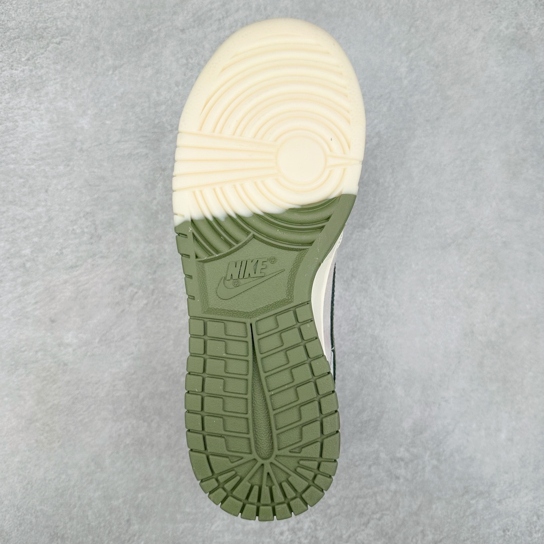 图片[9]-NK Dunk Low 定制配色 KK1888-002 大厂出品 极力推荐 原装头层材料 独家版型蒸餾加工帶來的是更好的视觉和脚感体验大厂纯原品质出货 清洁度 电绣工艺 皮料切割干净无任何毛边 细节完美 尺码：36 36.5 37.5 38 38.5 39 40 40.5 41 42 42.5 43 44 44.5 45-选品中心