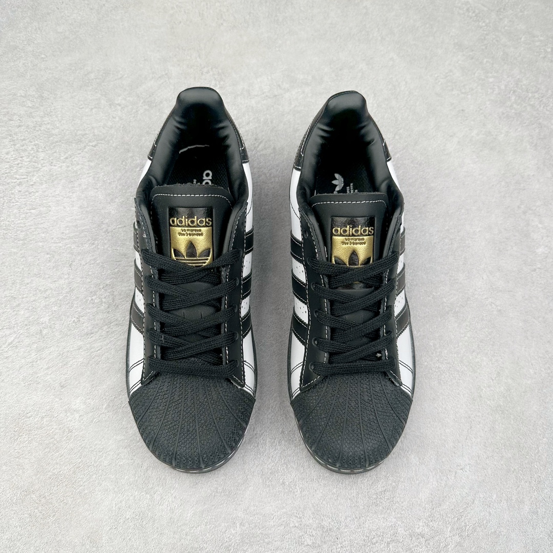 图片[2]-＃特价福利 AD Originals Superstar 经典复古贝壳头厚底板鞋 诞生于1969年 是第一双将全皮面鞋 身与橡胶鞋头结合在一起的低帮篮球鞋 Superstar最开始 是作为高帮篮球鞋Pro Model的低帮版本而出现的 但因为其独特和醒目的橡胶鞋头造型而让大家熟知 被大家形象地称为\\\”shelltoe\\\”贝壳头 在70年代的美国职业篮球场上 接近3/4的NBA球员都将这双Superstar作为场上用鞋 80年代之后 经过不断的改良和发展 Superstar逐渐成为横跨时装、音乐、街头文化、休闲和运动等各大领域的时尚潮鞋 尺码：35.5 36 36.5 37 38 38.5 39 40 40.5 41 42 42.5 43 44 44.5 45-选品中心