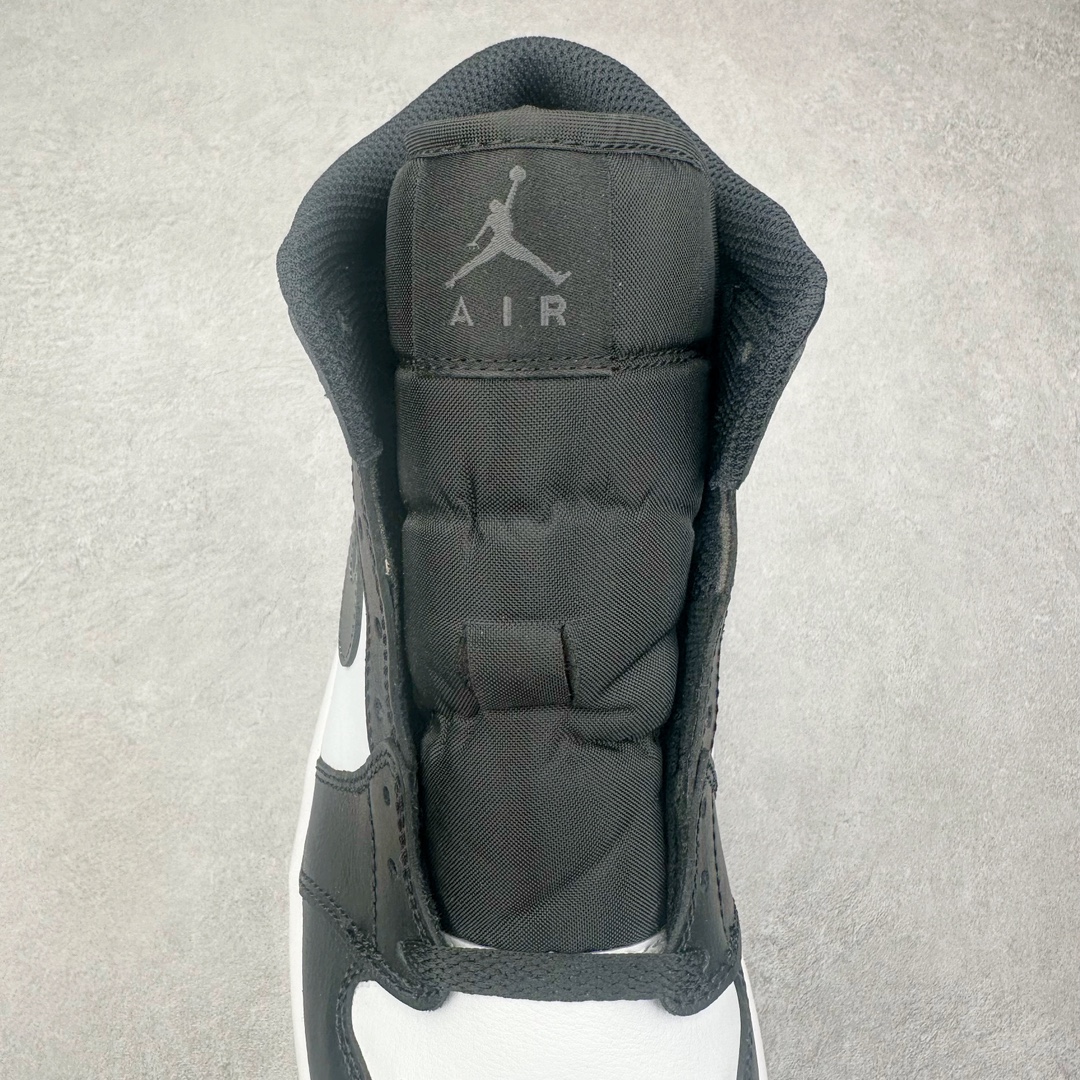 图片[5]-＃DT纯原 Air Jordan AJ1 Mid 中帮 黑白灰DQ8426-001 终端优势供应 市面中低帮最具代表性版本没有之一 口碑大厂出品 品控大底版型不断改良更新 全套原纸板楦头开发 确保原汁原味 完美呈现版型 完美零毛边处理 原厂内置全掌气垫 价格定位良心 平台专用代工流水线出品 一眼公司既视感 拿到手的一瞬间就与众不同 碾压市面所有版本 全部原鞋开发 每一个配色都会采购原鞋确认细节 打破市面看图做货无好货之说 尺码：35.5 36 36.5 37.5 38 38.5 39 40 40.5 41 42 42.5 43 44 44.5 45 46-选品中心