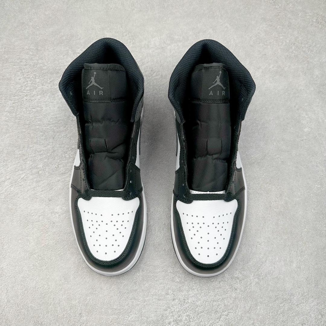 图片[2]-＃DT纯原 Air Jordan AJ1 Mid 中帮 黑白灰DQ8426-001 终端优势供应 市面中低帮最具代表性版本没有之一 口碑大厂出品 品控大底版型不断改良更新 全套原纸板楦头开发 确保原汁原味 完美呈现版型 完美零毛边处理 原厂内置全掌气垫 价格定位良心 平台专用代工流水线出品 一眼公司既视感 拿到手的一瞬间就与众不同 碾压市面所有版本 全部原鞋开发 每一个配色都会采购原鞋确认细节 打破市面看图做货无好货之说 尺码：35.5 36 36.5 37.5 38 38.5 39 40 40.5 41 42 42.5 43 44 44.5 45 46-选品中心