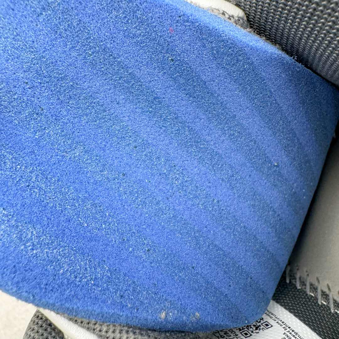 图片[11]-＃灭世/Max NK Ja 2 EP 莫兰特二代低帮篮球鞋 白金 FZ1516-001 2024『压轴』后卫实战旗舰 圣枪腰王 重磅革新登场🌪 🔝历时5个月！全力打造 科比➕欧文系列 综合体 ！Pt实战体验天花板上限 再度提高🔝 ✅【顶配缓震】独家革新搭载 前掌5mm TURBO气垫 兼具贴地与缓震！（正品仅长方形小气垫）➕后掌大马蹄14mm厚 气垫 提高后掌缓震极限 （正品后掌无气垫） ✅【顶级抗扭】 搭载硬度65HC 发泡中底框架 ➕高强度中足抗扭片 革新升级 赛事级抗扭水平！独此一家 ✅【顶级支撑】鞋身侧向包裹 双层补强层 200斤以上选手 也可驾驭（正品仅一层）对比市场货品偷工减料 不可同日而语！ ✅气垫气压上脚即可感受！后掌鞋垫掀开可见气垫轮廓（谨防窜货） 鞋底止滑配方 无需磨合 原地起飞🛫 NK年度后卫旗舰 独家革新升级 『口碑源自专业 实力来源于专注』 真灭世纯原 切勿被市场仿冒吊牌挂羊头卖狗肉 尺码：39-46 正码正拍-选品中心