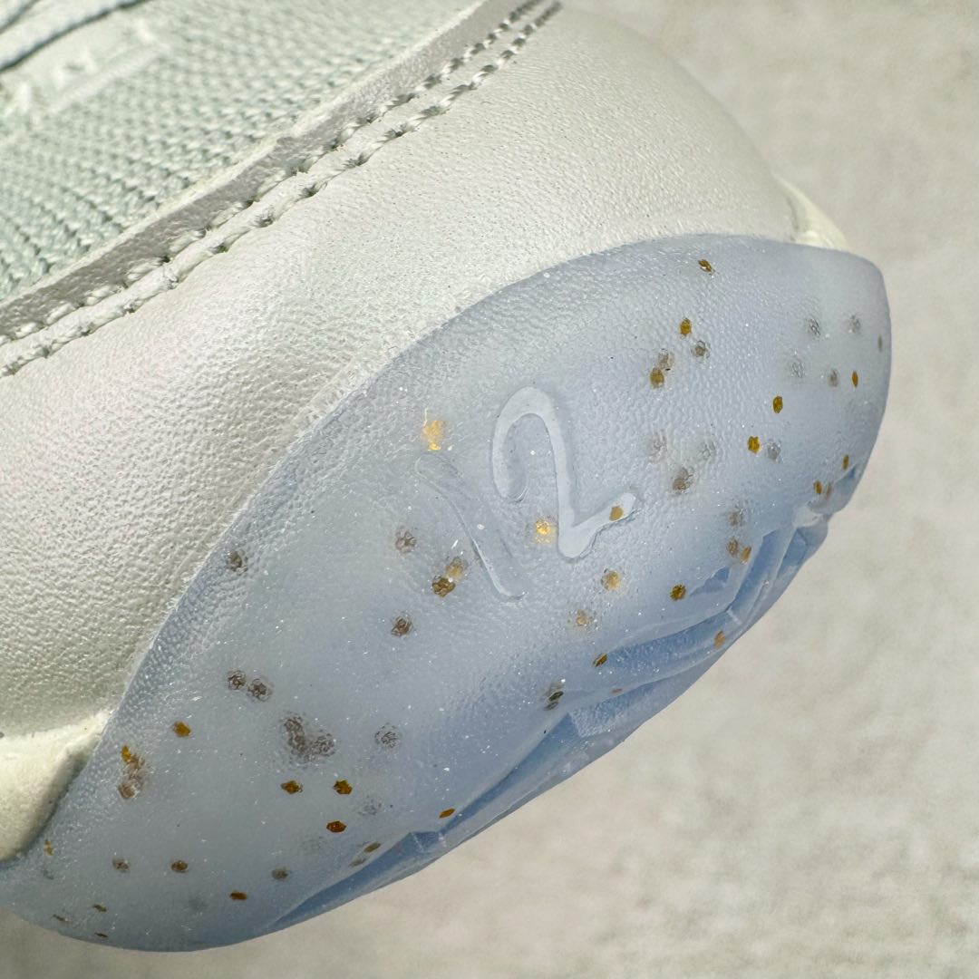 图片[17]-＃灭世/Max NK Ja 2 EP 莫兰特二代低帮篮球鞋 白金 FZ1516-001 2024『压轴』后卫实战旗舰 圣枪腰王 重磅革新登场🌪 🔝历时5个月！全力打造 科比➕欧文系列 综合体 ！Pt实战体验天花板上限 再度提高🔝 ✅【顶配缓震】独家革新搭载 前掌5mm TURBO气垫 兼具贴地与缓震！（正品仅长方形小气垫）➕后掌大马蹄14mm厚 气垫 提高后掌缓震极限 （正品后掌无气垫） ✅【顶级抗扭】 搭载硬度65HC 发泡中底框架 ➕高强度中足抗扭片 革新升级 赛事级抗扭水平！独此一家 ✅【顶级支撑】鞋身侧向包裹 双层补强层 200斤以上选手 也可驾驭（正品仅一层）对比市场货品偷工减料 不可同日而语！ ✅气垫气压上脚即可感受！后掌鞋垫掀开可见气垫轮廓（谨防窜货） 鞋底止滑配方 无需磨合 原地起飞🛫 NK年度后卫旗舰 独家革新升级 『口碑源自专业 实力来源于专注』 真灭世纯原 切勿被市场仿冒吊牌挂羊头卖狗肉 尺码：39-46 正码正拍-选品中心