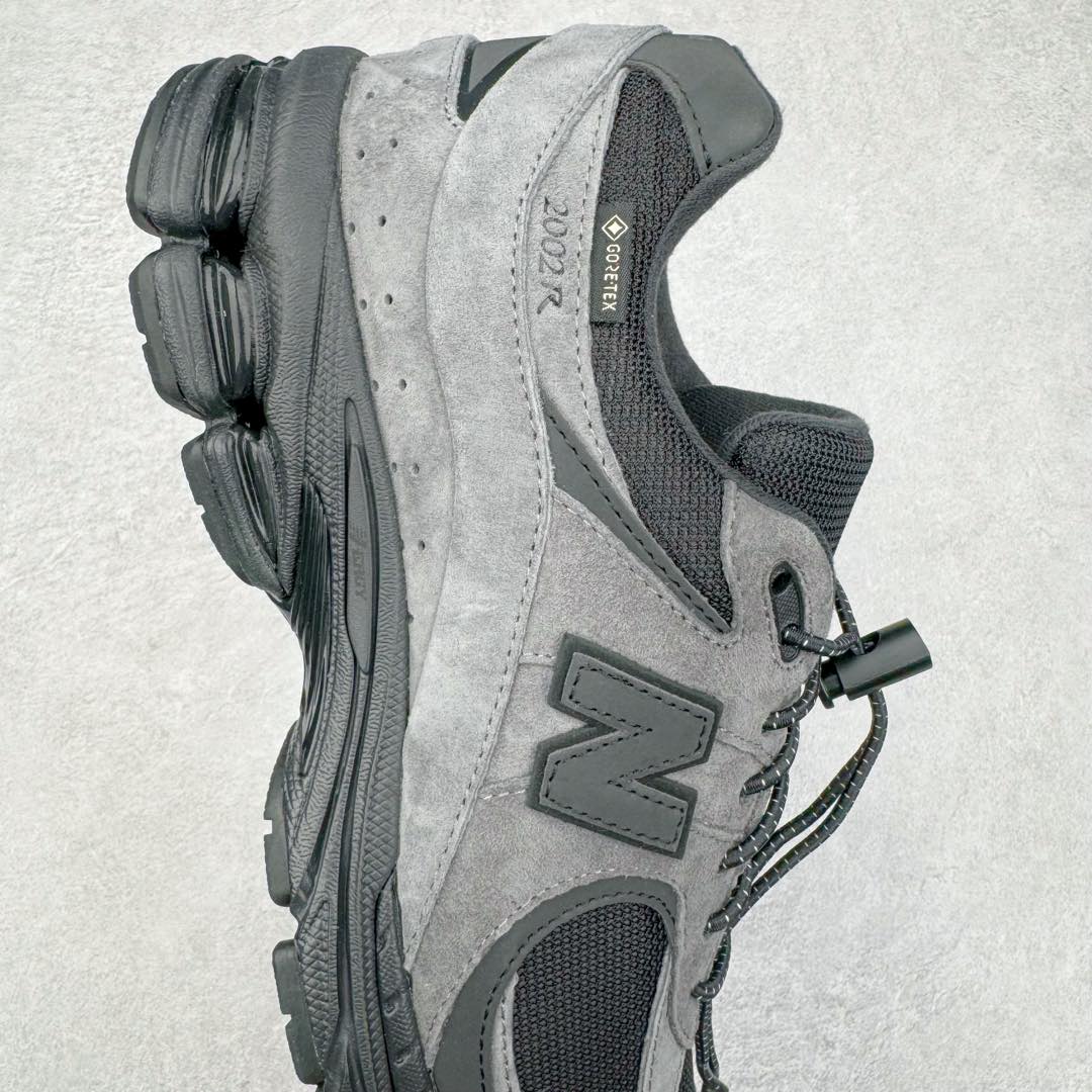 图片[6]-＃特价福利 New Balance NB2002系列 男女休闲慢跑鞋 必备的时髦单品之一 最新出的2002R系列 这款延续了经典科技 升级版N-ERGY缓震物料机能与材质上脚太舒适了 鞋面的柔软麂皮搭配尼龙网布 特别透气而且还复古感 不管是搭配牛仔裤还工装裤都是百搭！小红书众多博主上脚推荐！实拍调校N版已经零色差零失真 百分百还原实物色彩所见即所得 不存在货不对板色差等低级问题 选购参考实物拍摄 不混卖不参货 只用心做好货严格选品 承诺混一赔十 尺码：36 36.5 37 37.5 38 38.5 39.5 40 40.5 41.5 42 42.5 43 44 45-选品中心