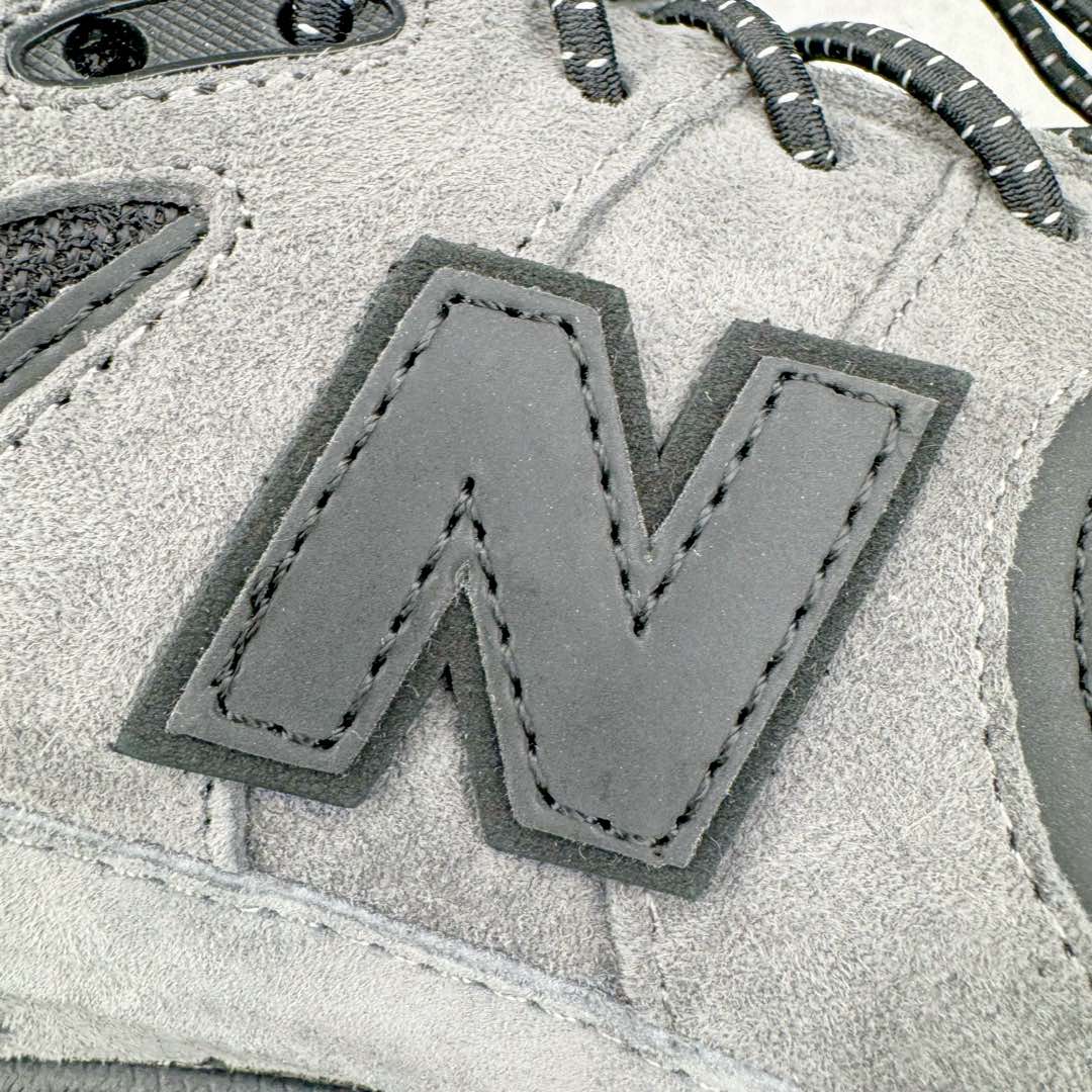 图片[17]-＃M纯原 JJJJound x New Balance NB M2002RXZ Gore-Tex 联名黑灰 NB新百伦潮流复古织物皮革减震防滑耐磨轻便低帮跑步鞋 原档数据独立私模大底 唯一正确六层组合大底 RB前软后硬 百分百还原原鞋脚感 基于市场现有版本全新升级调整 NB市场最强产物 全网最全配色加持 全套原楦原纸板原厂数据开发 全鞋电脑针车加持 原厂网布 原装进口头层翻毛皮料正确绒感卡色 正确中底拉帮中底网布细节 一比一手工擦旧效果 冲裁组合 匠心打造 耗时两个月开发完成 工艺极其复杂难度可想而知 高端零售专供产物 尺码：36 37 37.5 38 38.5 39.5 40 40.5 41.5 42 42.5 43 44 44.5 45 45.5 46.5 47-选品中心