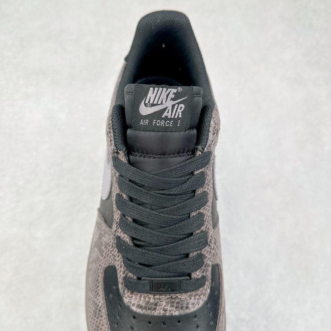 图片[5]-NK Air Force 1´07 Low 空军一号低帮百搭休闲运动板鞋 HF2898-001 柔软、弹性十足的缓震性能和出色的中底设计 横跨复古与现代的外型结合 造就出风靡全球 三十多年的Force 1 直到今天还深受青睐 尺码：36 36.5 37.5 38 38.5 39 40 40.5 41 42 42.5 43 44 44.5 45-选品中心