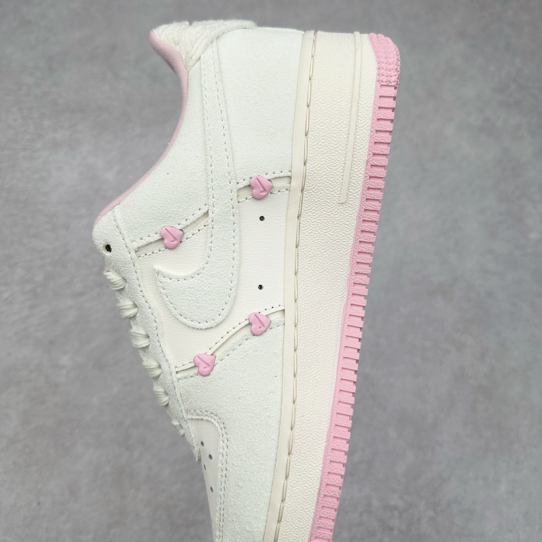 图片[7]-NK Air Force 1´07 Low 空军一号低帮百搭休闲运动板鞋 HV5992-111 柔软、弹性十足的缓震性能和出色的中底设计 横跨复古与现代的外型结合 造就出风靡全球 三十多年的Force 1 直到今天还深受青睐 尺码：36 36.5 37.5 38 38.5 39 40 40.5 41 42 42.5 43 44 44.5 45-选品中心