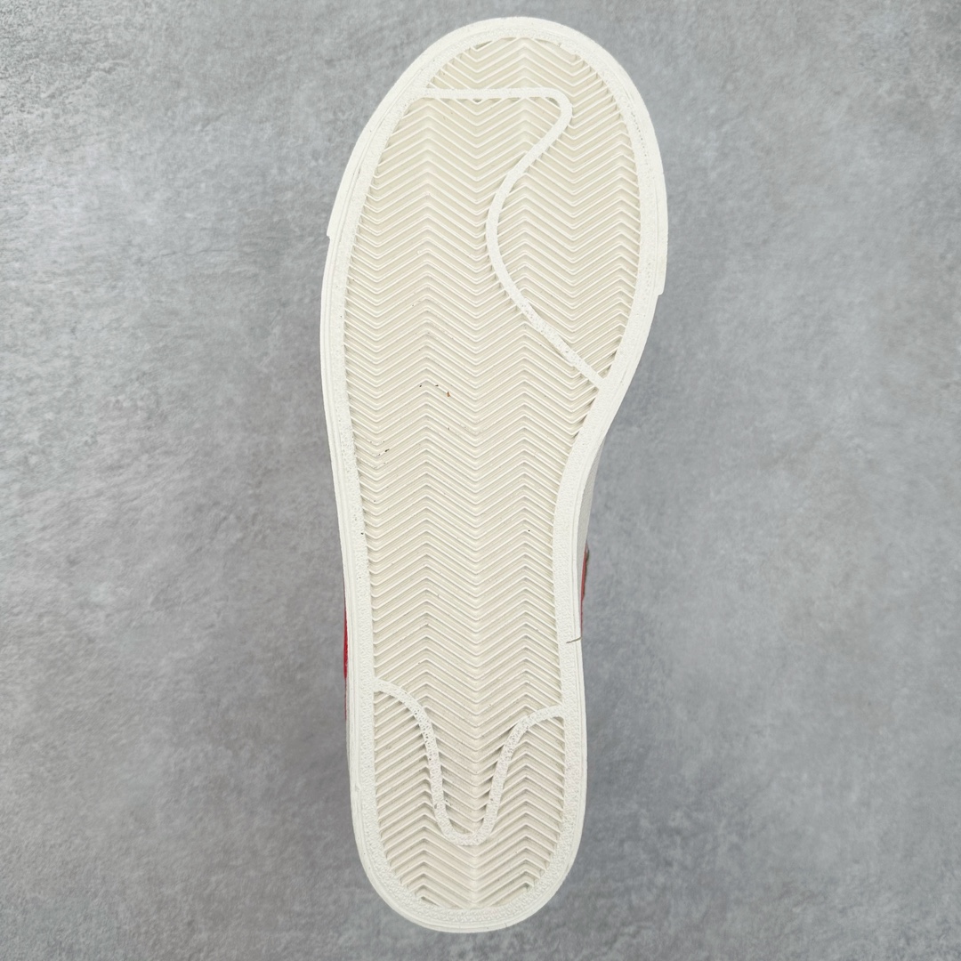 图片[9]-NK Blazer Low \’77 Jumbo 开拓者大钩 DQ1470-005 焕新升级经典 Blazer 鞋款 大号 Swoosh 突出新时代更加张扬的潮流感 对经典的又一次改良升级 大号 Swoosh 设计结合宽大鞋带 符合当下潮流意趣 橡胶外底融入凸起人字形底纹增添几分户外感觉 尺码：36 36.5 37.5 38 38.5 39 40 40.5 41 42 42.5 43 44 44.5 45-选品中心