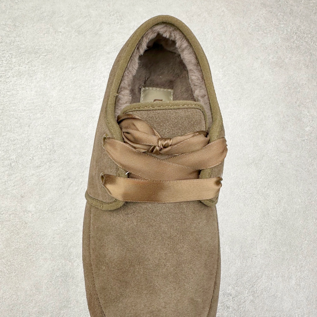 图片[5]-UGG 玛丽珍 1.5CM薄底 女款 小红书爆款 广州外贸大厂生产 鞋头到鞋垫真羊皮毛一体 独立外盒包装 工艺 区别市面任何版本 1.5CM薄底 独立原版开发大底 羊绒鞋垫 冬季保暖外出 家居都是很适合的选择 今年uug推出款式系列 局部偏向年轻消费者喜好 也走到时尚潮流穿搭的前沿 鞋身材质 翻毛皮鞋面 17毫米UGGPURE™植入式羊毛内底 轻便防滑舒适橡胶外底 带有品牌LOGO商标 带全套包装 尺码：35 36 37 38 39 40-选品中心