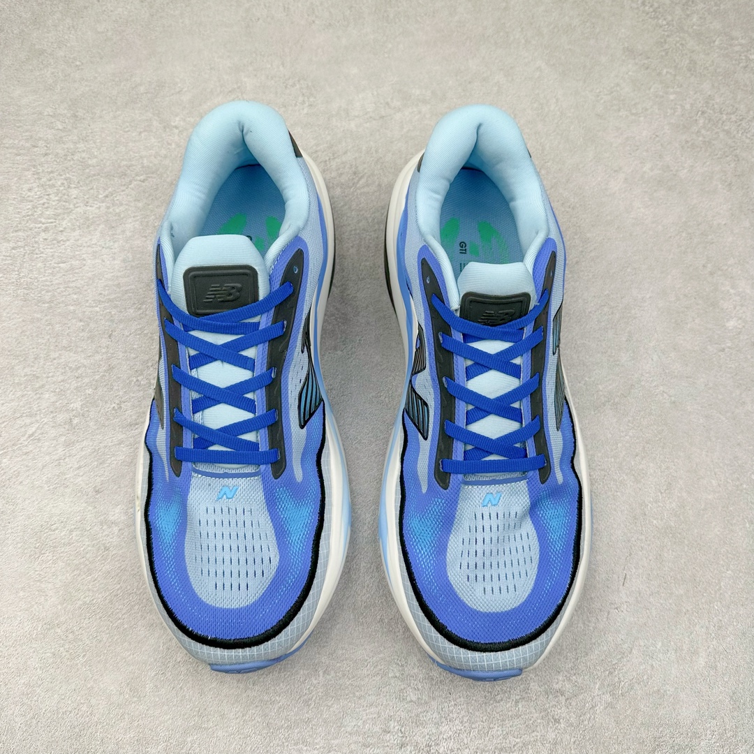 图片[2]-New Balance Fresh Foam X NB1080V5 新百伦系列低帮轻量化厚底健身休闲运动慢跑鞋 近赏｜无论是日常慢跑，还是City Walk，它都可轻松应对提起今年最流行的事情，想必在你所在的城市来一段City Walk，是很多潮男潮女都会做的吧。当时间来到十月，一年中最舒服的时光，无论是慢跑也好，还是City Walk，今天推荐的这双鞋，都可以轻松应对。那就是可以带给你久违的松弛感、治愈你柔软的需要的New Balance Fresh Foam X1080v15。作为New Balance经典跑鞋系列，1080系列可以说凝聚了品牌历来前沿科技与制造匠心。今年的v13版本可谓再度革新。在舒适体验、运动性能以及造型风格三个维度上做到了有机交融。舒适体验一直是1080跑鞋系列带给我们最大的直观感受，加上本就带有严肃跑鞋基因，在今年全新材料配方的Fresh FoamX中底泡棉上则有了不一样的缓震性能，重新定义“踩屎感”。可再生柔软针织鞋面使用可追溯的Repreve再生鞋面材料，柔软透气的鞋面提供绵密的贴合与包裹感，轻量分区橡胶大底分区外底橡胶采用新材料，改进纹路设计，增加前掌外底硬度，提升滚动反馈和传动效率。尺码：40 40.5 41.5 42 42.5 43 44 45-选品中心