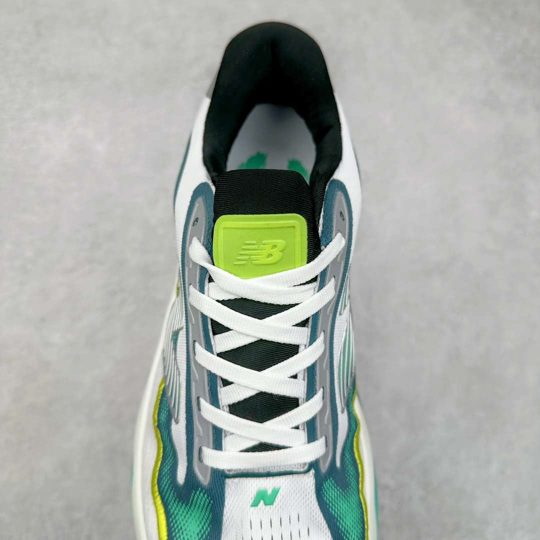 图片[5]-New Balance Fresh Foam X NB1080V5 新百伦系列低帮轻量化厚底健身休闲运动慢跑鞋 近赏｜无论是日常慢跑，还是City Walk，它都可轻松应对提起今年最流行的事情，想必在你所在的城市来一段City Walk，是很多潮男潮女都会做的吧。当时间来到十月，一年中最舒服的时光，无论是慢跑也好，还是City Walk，今天推荐的这双鞋，都可以轻松应对。那就是可以带给你久违的松弛感、治愈你柔软的需要的New Balance Fresh Foam X1080v15。作为New Balance经典跑鞋系列，1080系列可以说凝聚了品牌历来前沿科技与制造匠心。今年的v13版本可谓再度革新。在舒适体验、运动性能以及造型风格三个维度上做到了有机交融。舒适体验一直是1080跑鞋系列带给我们最大的直观感受，加上本就带有严肃跑鞋基因，在今年全新材料配方的Fresh FoamX中底泡棉上则有了不一样的缓震性能，重新定义“踩屎感”。可再生柔软针织鞋面使用可追溯的Repreve再生鞋面材料，柔软透气的鞋面提供绵密的贴合与包裹感，轻量分区橡胶大底分区外底橡胶采用新材料，改进纹路设计，增加前掌外底硬度，提升滚动反馈和传动效率。尺码：40 40.5 41.5 42 42.5 43 44 45-选品中心