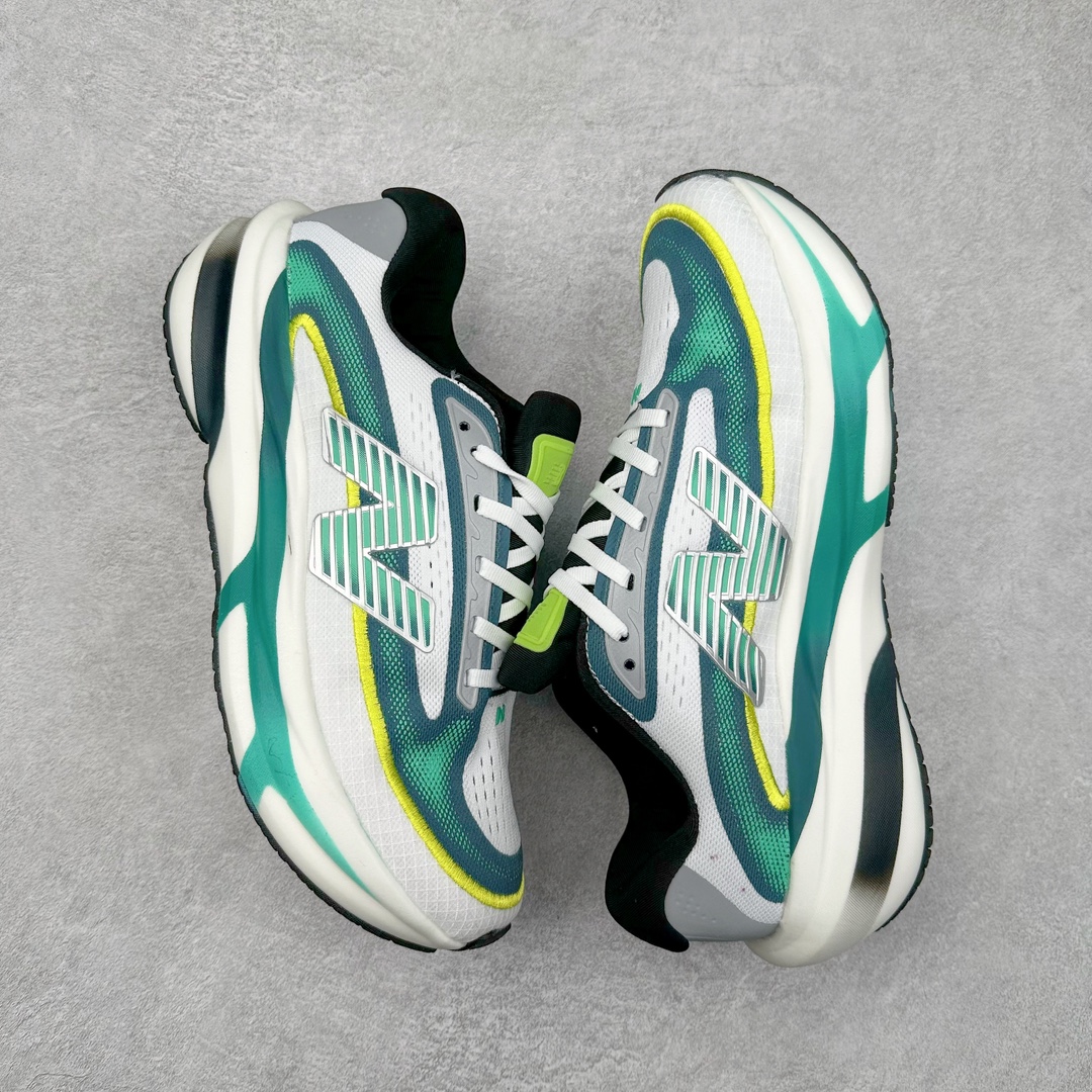 图片[3]-New Balance Fresh Foam X NB1080V5 新百伦系列低帮轻量化厚底健身休闲运动慢跑鞋 近赏｜无论是日常慢跑，还是City Walk，它都可轻松应对提起今年最流行的事情，想必在你所在的城市来一段City Walk，是很多潮男潮女都会做的吧。当时间来到十月，一年中最舒服的时光，无论是慢跑也好，还是City Walk，今天推荐的这双鞋，都可以轻松应对。那就是可以带给你久违的松弛感、治愈你柔软的需要的New Balance Fresh Foam X1080v15。作为New Balance经典跑鞋系列，1080系列可以说凝聚了品牌历来前沿科技与制造匠心。今年的v13版本可谓再度革新。在舒适体验、运动性能以及造型风格三个维度上做到了有机交融。舒适体验一直是1080跑鞋系列带给我们最大的直观感受，加上本就带有严肃跑鞋基因，在今年全新材料配方的Fresh FoamX中底泡棉上则有了不一样的缓震性能，重新定义“踩屎感”。可再生柔软针织鞋面使用可追溯的Repreve再生鞋面材料，柔软透气的鞋面提供绵密的贴合与包裹感，轻量分区橡胶大底分区外底橡胶采用新材料，改进纹路设计，增加前掌外底硬度，提升滚动反馈和传动效率。尺码：40 40.5 41.5 42 42.5 43 44 45-选品中心