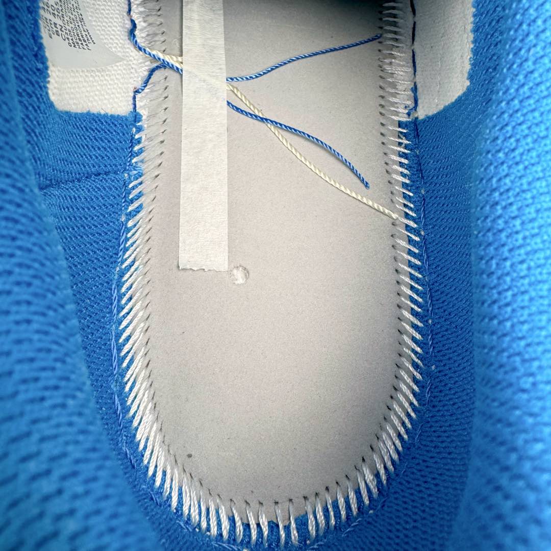 图片[13]-＃FK纯原 Travis Scott x Air Jordan AJ1 Low OG SP TS联名倒钩低帮 白蓝 DM7866-104 外贸高端零售特供批次 产品品控稳定性领先行业 各方面均可对飙L版 良心定价不杀猪 原厂全套原楦原纸板冲刀磨具开发 原厂皮料加持 原厂港宝加持定型后跟R度完美 同源原厂电绣 鬼脸飞翼针数密度立体效果一致 百分百一致原鞋 原厂拉帮工艺 针距密度一致 后跟弧度收口自然不对折 极致一眼正品既视感 进口玻璃冲刀皮料裁剪零毛边 全鞋电脑针车工艺 品控清洁度最高QC检验标准 免检产品 原厂订购鞋盒、鞋标、防尘纸、鞋撑、鞋带 追求极致的原厂味道 尺码：36 36.5 37.5 38 38.5 39 40 40.5 41 42 42.5 43 44 44.5 45 46 47.5 48.5-选品中心