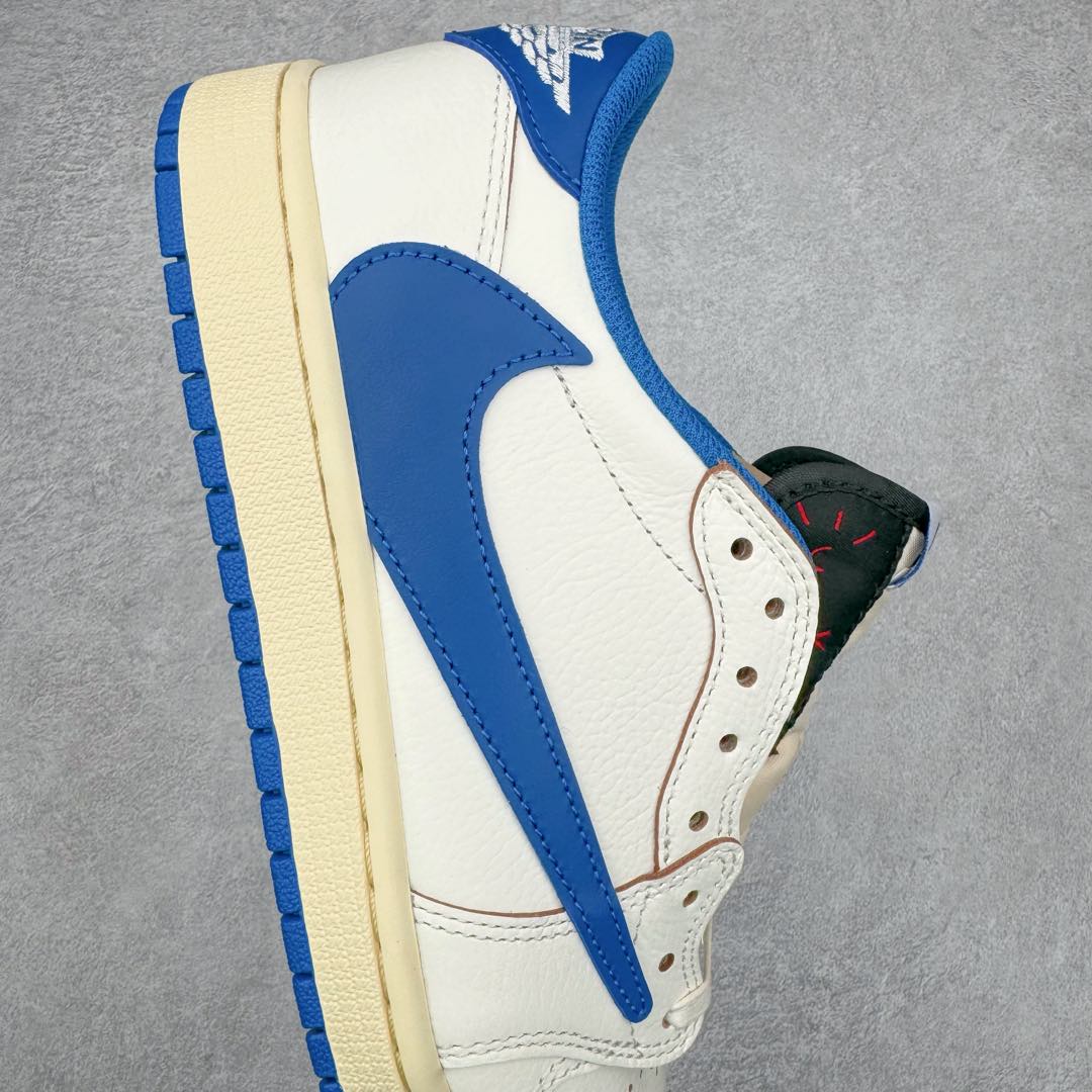 图片[6]-＃FK纯原 Travis Scott x Air Jordan AJ1 Low OG SP TS联名倒钩低帮 白蓝 DM7866-104 外贸高端零售特供批次 产品品控稳定性领先行业 各方面均可对飙L版 良心定价不杀猪 原厂全套原楦原纸板冲刀磨具开发 原厂皮料加持 原厂港宝加持定型后跟R度完美 同源原厂电绣 鬼脸飞翼针数密度立体效果一致 百分百一致原鞋 原厂拉帮工艺 针距密度一致 后跟弧度收口自然不对折 极致一眼正品既视感 进口玻璃冲刀皮料裁剪零毛边 全鞋电脑针车工艺 品控清洁度最高QC检验标准 免检产品 原厂订购鞋盒、鞋标、防尘纸、鞋撑、鞋带 追求极致的原厂味道 尺码：36 36.5 37.5 38 38.5 39 40 40.5 41 42 42.5 43 44 44.5 45 46 47.5 48.5-选品中心