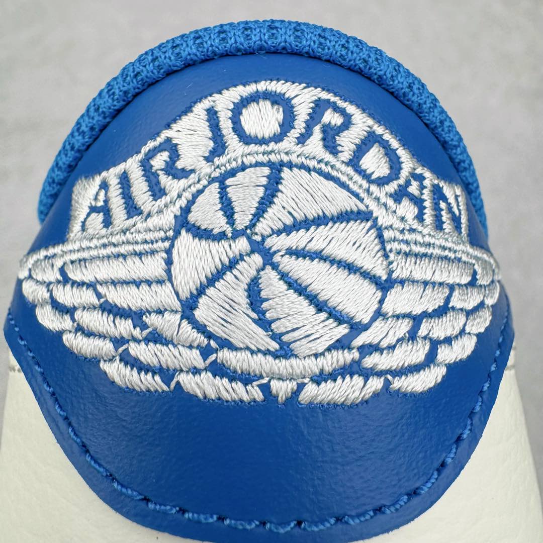 图片[20]-＃FK纯原 Travis Scott x Air Jordan AJ1 Low OG SP TS联名倒钩低帮 白蓝 DM7866-104 外贸高端零售特供批次 产品品控稳定性领先行业 各方面均可对飙L版 良心定价不杀猪 原厂全套原楦原纸板冲刀磨具开发 原厂皮料加持 原厂港宝加持定型后跟R度完美 同源原厂电绣 鬼脸飞翼针数密度立体效果一致 百分百一致原鞋 原厂拉帮工艺 针距密度一致 后跟弧度收口自然不对折 极致一眼正品既视感 进口玻璃冲刀皮料裁剪零毛边 全鞋电脑针车工艺 品控清洁度最高QC检验标准 免检产品 原厂订购鞋盒、鞋标、防尘纸、鞋撑、鞋带 追求极致的原厂味道 尺码：36 36.5 37.5 38 38.5 39 40 40.5 41 42 42.5 43 44 44.5 45 46 47.5 48.5-选品中心