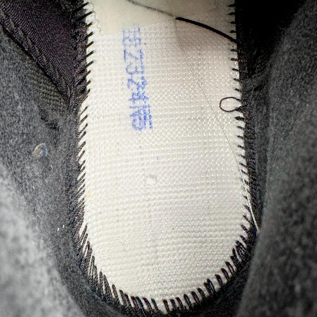 图片[19]-＃Ljr特供 Air Jordan AJ5 “Black Metallic Reimagined” 黑银 HF3975-001 全新改良批次 圈内最强倒钩系列 恪守真诚 承诺混一赔十 高端零售裸鞋圈特供批次 SZ原厂全套原楦原纸板冲刀磨具开发 原厂皮料加持 原厂港宝加持定型后跟R度完美 同源原厂电绣 飞翼针数密度立体效果一致 百分百一致原鞋 原厂拉帮工艺 针距密度一致 后跟弧度收口自然不对折 极致一眼正品既视感 进口玻璃冲刀皮料裁剪零毛边 全鞋电脑针车工艺 品控清洁度最高QC检验标准 免检产品 原厂订购鞋盒、鞋标、防尘纸、鞋撑、鞋带 追求极致的原厂味道 尺码：40.5 41 42 42.5 43 44 44.5 45 45.5 46 47.5 48.5-选品中心