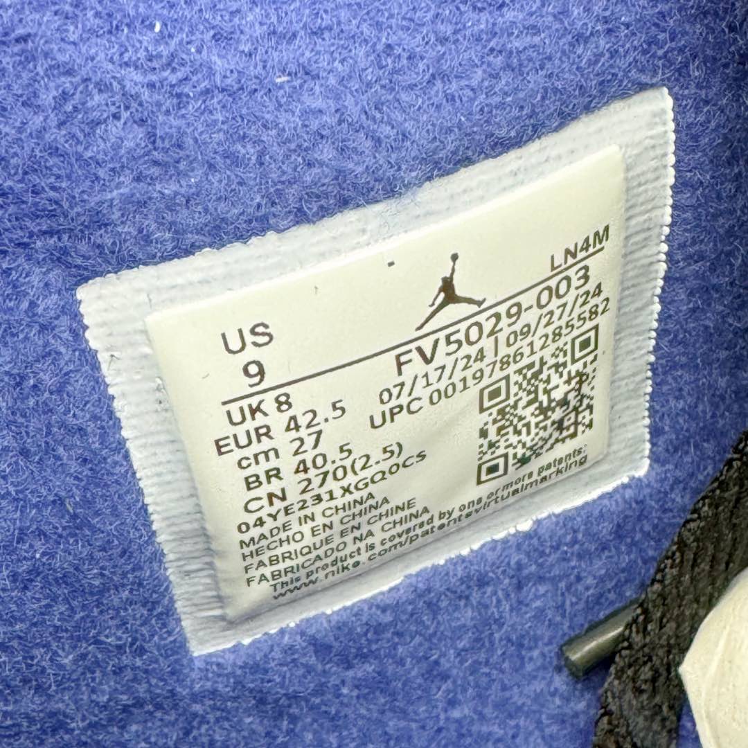 图片[11]-＃PK纯原 Air Jordan AJ4 Rare Air Laser 黑蓝红 FV5029-003 全套原纸板楦头开发 原厂特供皮料加持 确保原汁原味 完美呈现四代版型 一比一鞋头弧度高度鞋身弧度 数据细节工艺流程均保持原鞋一致 原厂TPU网格鞋带扣 正确内里网布 菱角分明不变形无多余毛边 柔软性质感一致于原鞋 原厂织唛标 原厂飞人电绣工艺 尾指中部跳三针 独家绑鞋带手法 印刷中底布 四线拉帮 米色美纹纸贴合固定 进口港宝加持 后跟自然饱满 全鞋荧光划线卡点 追求极致完美 每一双都是工艺品 多重QC质检 超越公司货的品控标准 实实在在的免检产品 尺码：40 40.5 41 42 42.5 43 44 44.5 45 46 47.5-选品中心