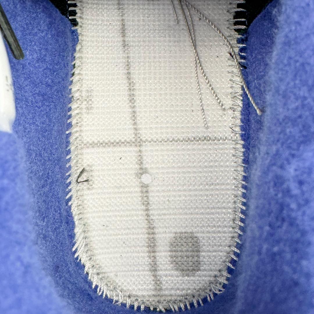 图片[10]-＃PK纯原 Air Jordan AJ4 Rare Air Laser 黑蓝红 FV5029-003 全套原纸板楦头开发 原厂特供皮料加持 确保原汁原味 完美呈现四代版型 一比一鞋头弧度高度鞋身弧度 数据细节工艺流程均保持原鞋一致 原厂TPU网格鞋带扣 正确内里网布 菱角分明不变形无多余毛边 柔软性质感一致于原鞋 原厂织唛标 原厂飞人电绣工艺 尾指中部跳三针 独家绑鞋带手法 印刷中底布 四线拉帮 米色美纹纸贴合固定 进口港宝加持 后跟自然饱满 全鞋荧光划线卡点 追求极致完美 每一双都是工艺品 多重QC质检 超越公司货的品控标准 实实在在的免检产品 尺码：40 40.5 41 42 42.5 43 44 44.5 45 46 47.5-选品中心