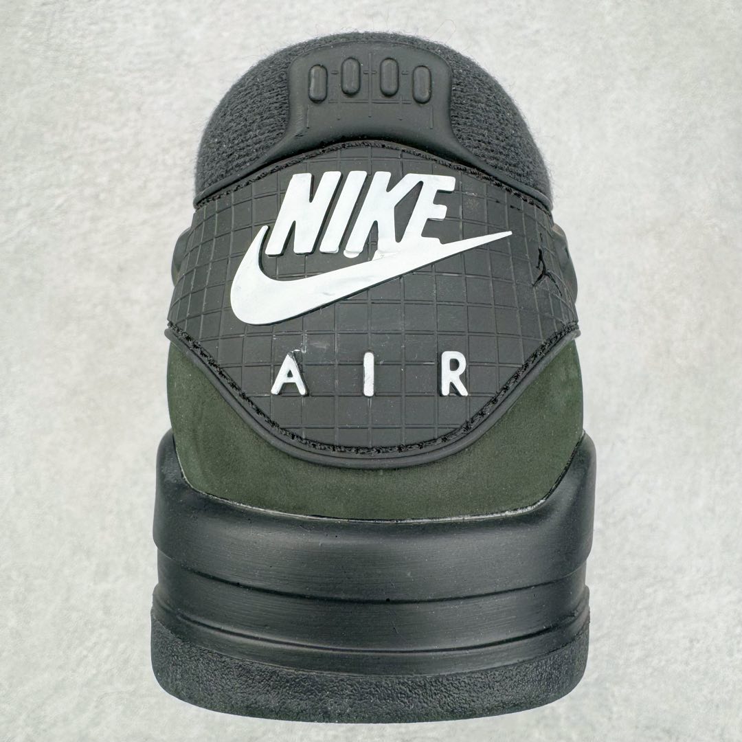 图片[8]-＃KZ纯原 Air Jordan AJ4 RM 重制版低帮复古篮球鞋 黑白 FQ7939-004 亲自操刀耗时半年巨作 全套原纸板楦头开发 确保原汁原味 完美呈现版型 一比一鞋头弧度高度鞋身弧度 原厂TPU 正确内里网布 菱角分明不变形无多余毛边 柔软性质感一致于原鞋 原厂织唛标 原厂飞人电绣工艺 尾指中部跳三针 独家绑鞋带手法 印刷中底布 四线拉帮 米色美纹纸贴合固定 进口港宝加持 后跟自然饱满 全鞋荧光划线卡点 追求极致完美 每一双都是工艺品 多重QC质检 超越公司货的品控标准 实实在在的免检产品 采用了低帮的设计 并保留了众多AJ4的经典元素 鞋身以皮革、麂皮材质拼接打造 AJ4经典的TPU材质延伸至后跟 增强鞋款稳定性 而鞋身侧面的网格设计则被取消 尾部的NIKE AIR标志也得到保留 并同时带有飞人logo 中底部分同样搭载了可视AIR气垫 鞋底采用米白色中底和外底呈现 为整个设计收尾 尺码：36 36.5 37.5 38 38.5 39 40 40.5 41 42 42.5 43 44 44.5 45 46 47.5-选品中心