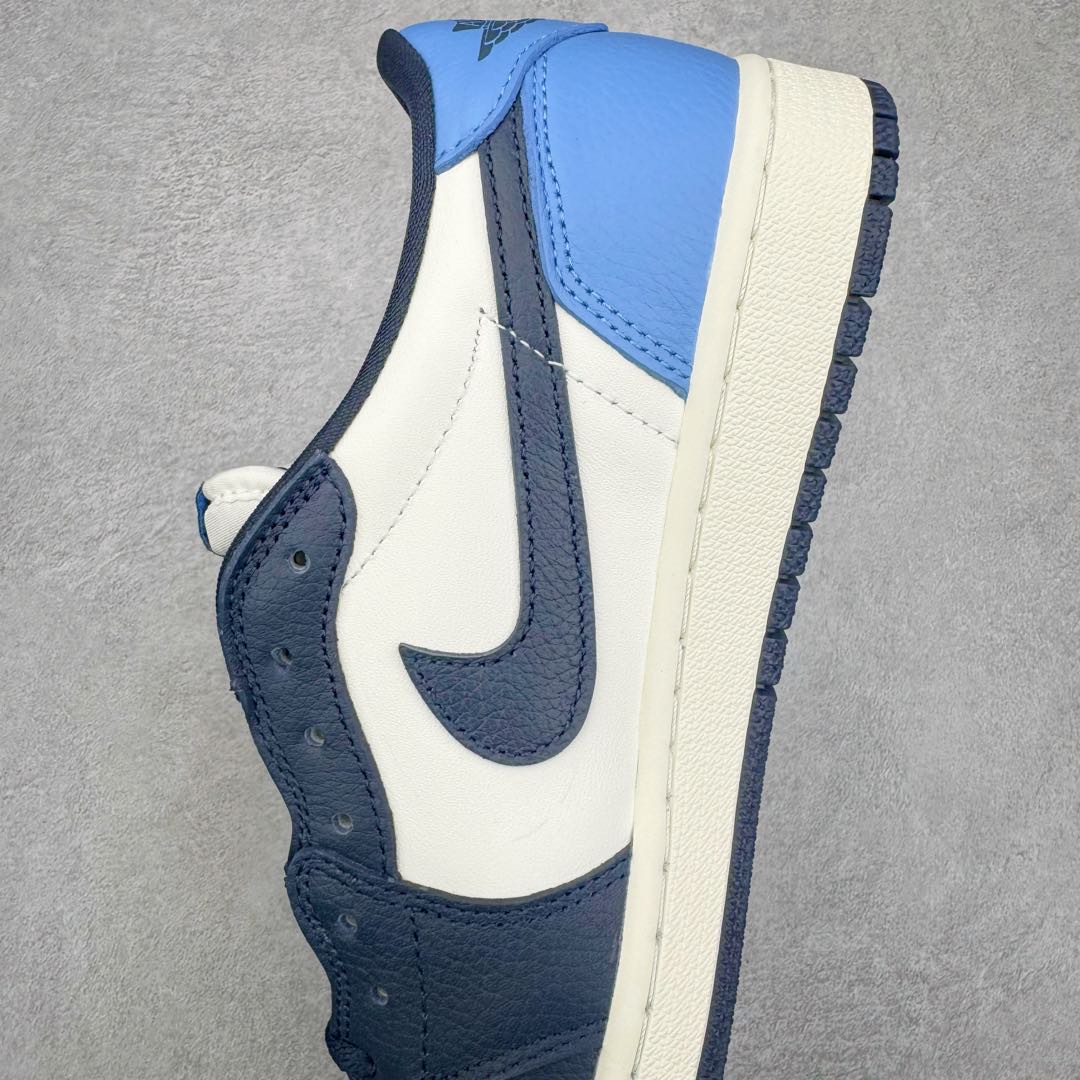 图片[7]-＃KZ神版莞产 Air Jordan AJ1 Retro Low OG 低帮 黑曜石CZ0790-400 全系列配色 外贸特供批次 新配色不断更新开发 市场中端王者 全套原纸板楦头开发 确保原汁原味 完美呈现一代版型 一比一鞋头弧度高度鞋身弧度 此版本只针对中端市场 细节品控鞋型随意秒杀市面同价位 鞋型完美 不臃肿别扭 头层皮料加持 用料绝不含糊 进口玻璃冲刀皮料裁剪零毛边 电脑针车工艺 超高鞋面清洁度 最高QC检验标准 控制溢胶瑕疵 原盒原配 飞翼3D高频深度立体 工艺方面大到整体鞋型 漏斗收腰 底线拉帮 LOGO立体程度 小到针眼排布 载片对称 冲孔效果 鞋标规范 鞋垫背胶等等 无一不是口碑收割 每双都是一个回头客 尺码：36 36.5 37.5 38 38.5 39 40 40.5 41 42 42.5 43 44 44.5 45 46 47.5-选品中心