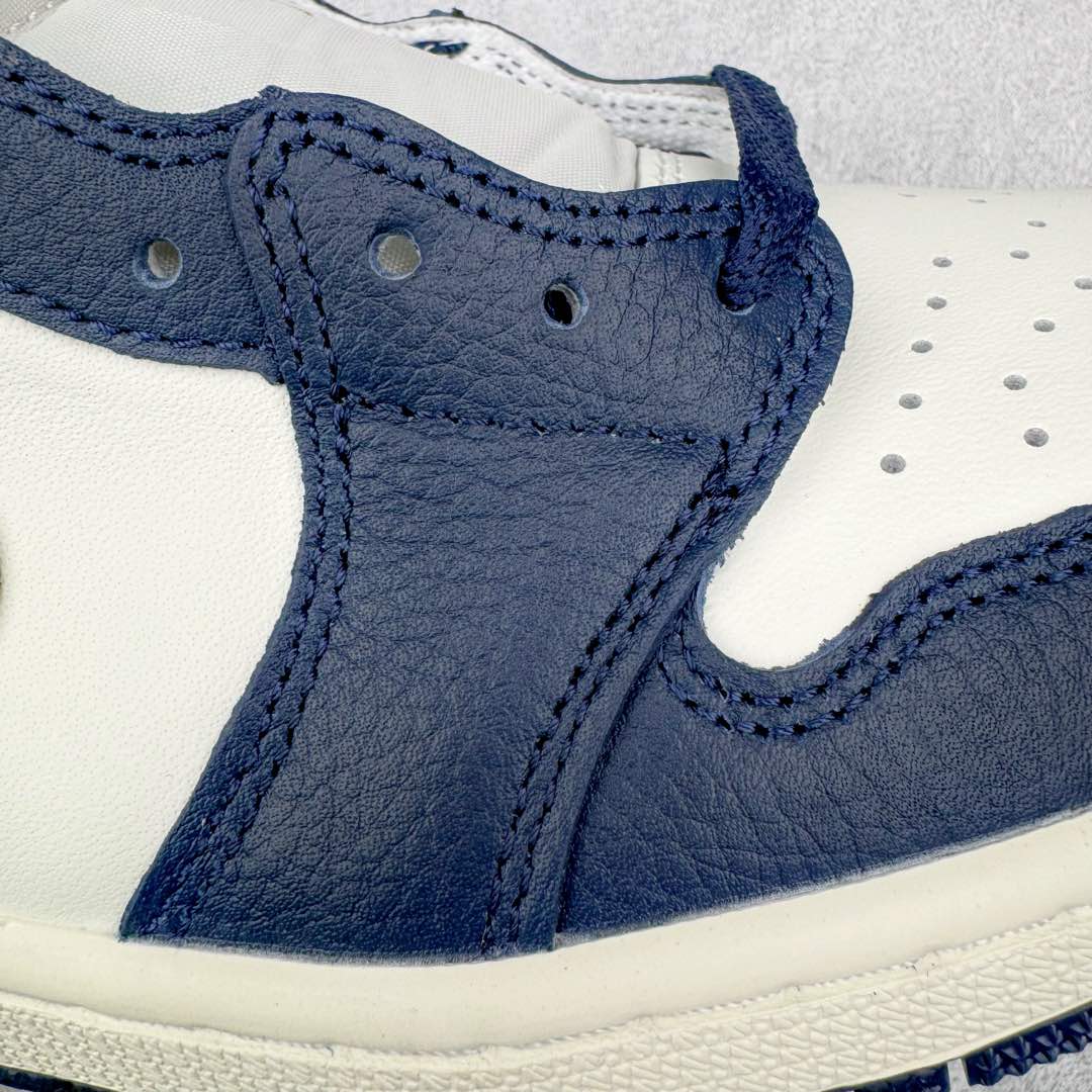 图片[17]-＃KZ神版莞产 Air Jordan AJ1 Retro Low OG 低帮 黑曜石CZ0790-400 全系列配色 外贸特供批次 新配色不断更新开发 市场中端王者 全套原纸板楦头开发 确保原汁原味 完美呈现一代版型 一比一鞋头弧度高度鞋身弧度 此版本只针对中端市场 细节品控鞋型随意秒杀市面同价位 鞋型完美 不臃肿别扭 头层皮料加持 用料绝不含糊 进口玻璃冲刀皮料裁剪零毛边 电脑针车工艺 超高鞋面清洁度 最高QC检验标准 控制溢胶瑕疵 原盒原配 飞翼3D高频深度立体 工艺方面大到整体鞋型 漏斗收腰 底线拉帮 LOGO立体程度 小到针眼排布 载片对称 冲孔效果 鞋标规范 鞋垫背胶等等 无一不是口碑收割 每双都是一个回头客 尺码：36 36.5 37.5 38 38.5 39 40 40.5 41 42 42.5 43 44 44.5 45 46 47.5-选品中心