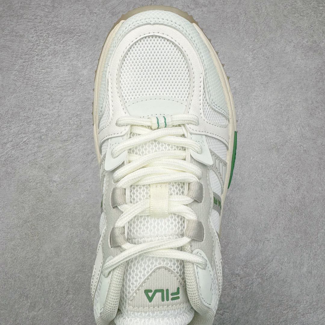 图片[4]-FILA FUSION Fluid 斐乐摩登潮牌防滑耐磨轻便运动鞋 FUSION 系列传承了 FILA 的百年基因，融入年轻运动及潮流文化，成为引领变革、创新突破的一代。以“1+N” 的跨界合作模式重现经典的同时创造经典。带来最出其不意的跨界合作惊喜。同时，FILAFUSION把FILA 的 DNA 融入到定制体验里，你可以随心制造厲于你的产品。FILA FUSION 的鞋家族涵盖了老爹鞋、跑步鞋、网球鞋、季节款。风格复古新潮，满足了时尚人士出行及各类运动的搭配需求，成为当下年轻人筷拥的鞋类品牌之一。FILA FUSION 走进年轻人的世界，通过年轻人运动，街舞，滑板，篮球，展现 FILA FUSION 的潮流态度和年轻文化。FILA FUSION 认为末来属于引领变革、创新突破的年轻一代，让我们一起构成 FILA 未来的蓝图吧！尺码：35.5 36 36.5 37.5 38 38.5 39 40 40.5 41 42 42.5 43 44 44.5 45 45.5-选品中心