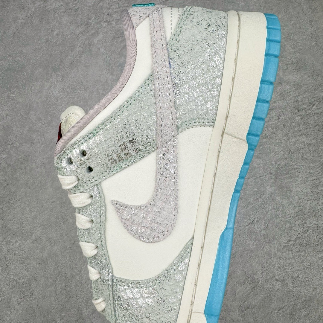 图片[7]-＃AY/GZ纯原福利 NK Dunk Low LX CNY Year Of The Dragon 龙年限定 白绿仙人掌 FZ5065-111 独家原厂航空铝磨具打磨大底 鞋头坡度极致还原 原盒原配 圈内天花板工艺 原厂冲刀 超高清洁度 全鞋零毛边皮料切割 全套原楦原模倾力打造完美版型 采用原厂百宏鞋带以及原厂百宏织唛舌标 内标可供原厂几率过验 原厂中底布黄色点胶 原厂中底布拉帮走线遵循公司 尺码对应库存‼️-选品中心