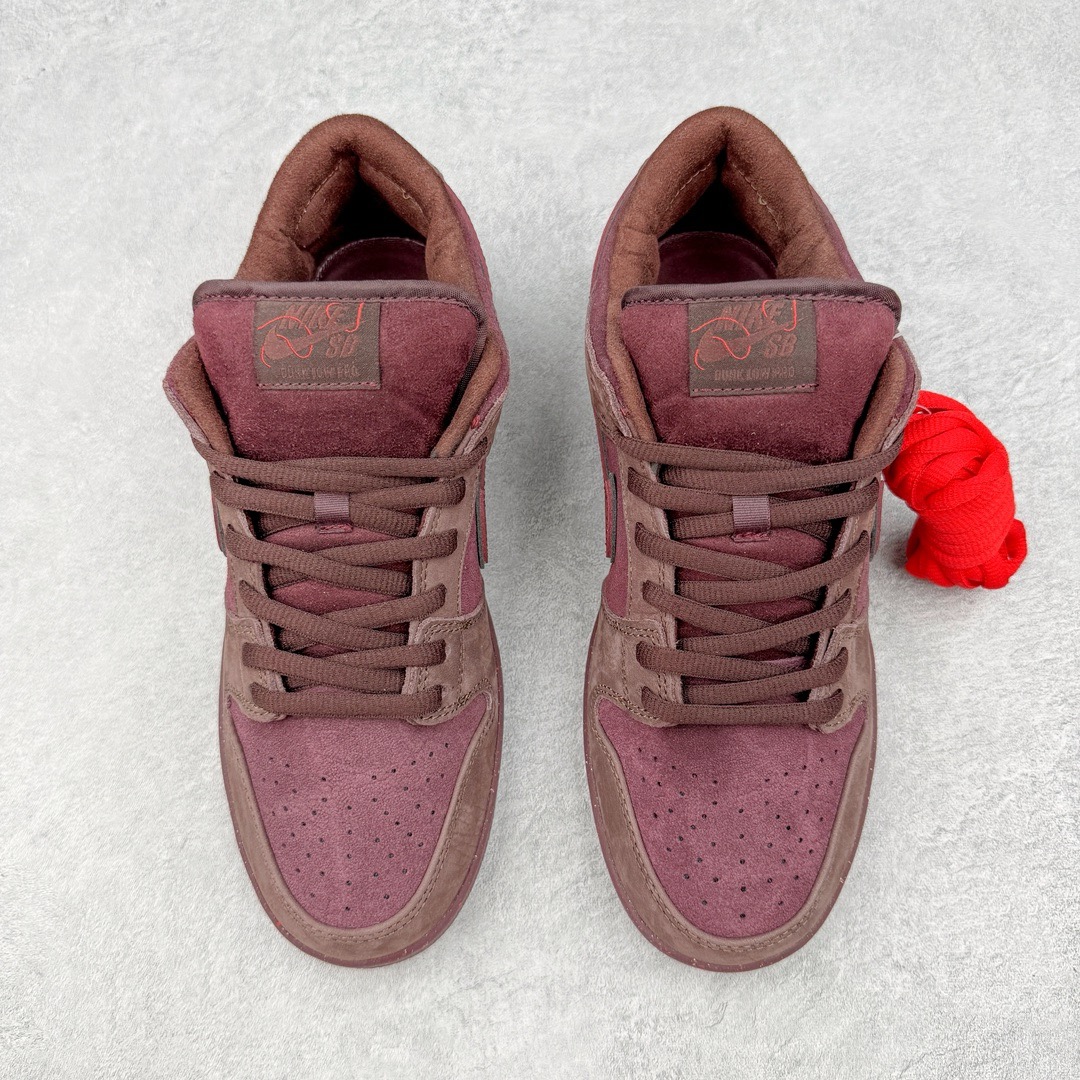 图片[2]-＃AY/GZ纯原福利 NK SB Dunk Low Pro 情人节酒红 FN0619-600 独家原厂航空铝磨具打磨大底 鞋头坡度极致还原 原盒原配 圈内天花板工艺 原厂冲刀 超高清洁度 全鞋零毛边皮料切割 全套原楦原模倾力打造完美版型 采用原厂百宏鞋带以及原厂百宏织唛舌标 内标可供原厂几率过验 原厂中底布黄色点胶 原厂中底布拉帮走线遵循公司 尺码对应库存‼️-选品中心