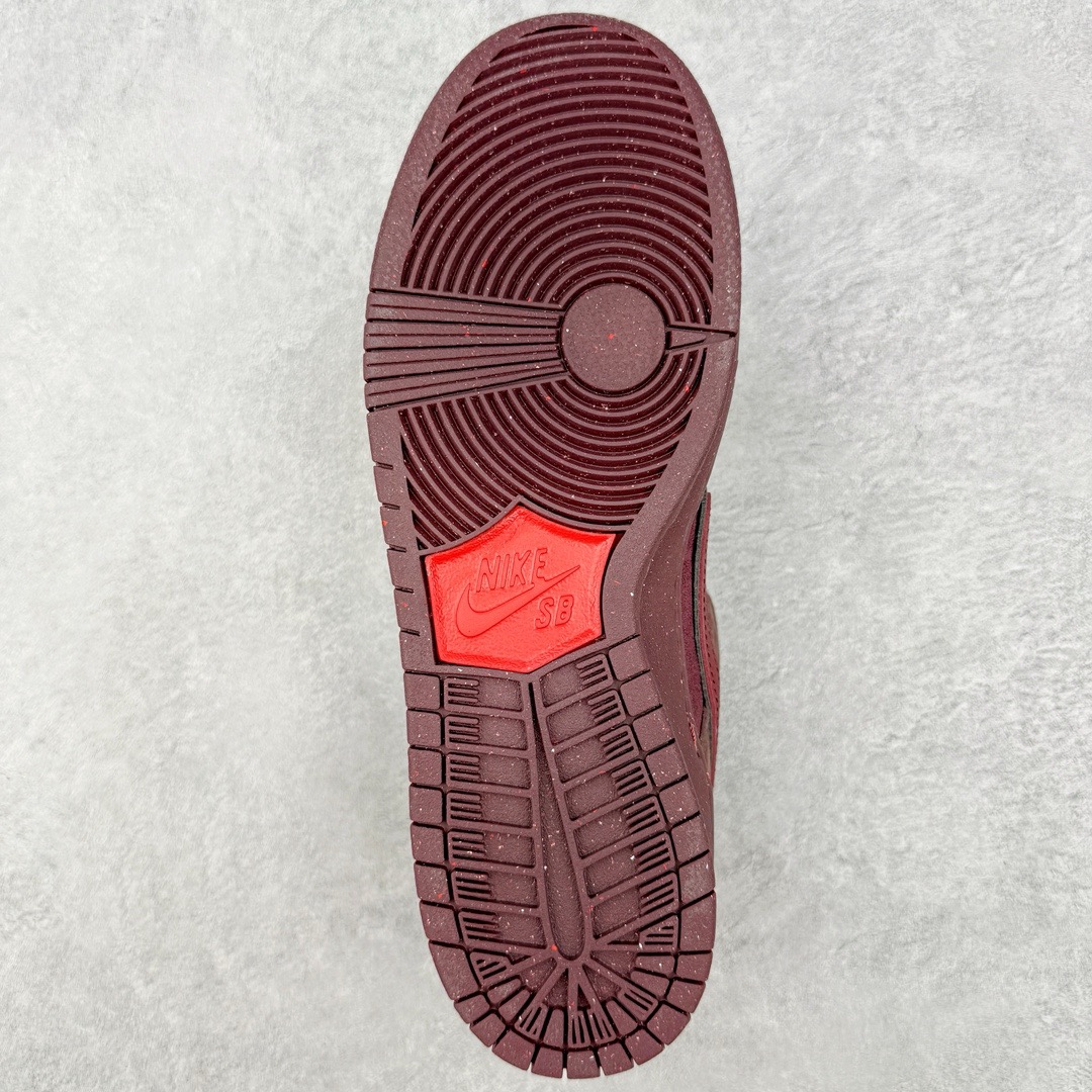 图片[9]-＃AY/GZ纯原福利 NK SB Dunk Low Pro 情人节酒红 FN0619-600 独家原厂航空铝磨具打磨大底 鞋头坡度极致还原 原盒原配 圈内天花板工艺 原厂冲刀 超高清洁度 全鞋零毛边皮料切割 全套原楦原模倾力打造完美版型 采用原厂百宏鞋带以及原厂百宏织唛舌标 内标可供原厂几率过验 原厂中底布黄色点胶 原厂中底布拉帮走线遵循公司 尺码对应库存‼️-选品中心