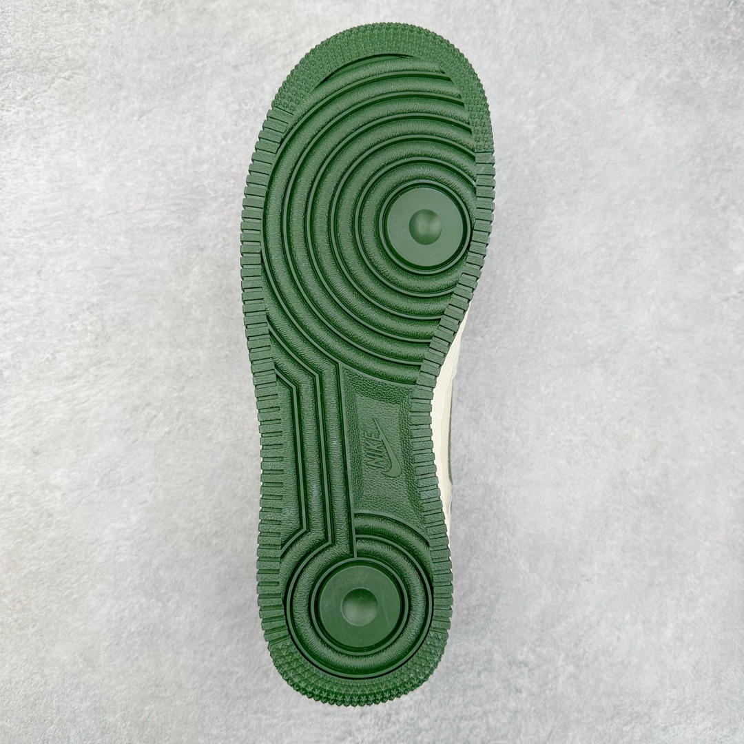 图片[9]-NK Air Force 1´07 Low 空军一号低帮百搭休闲运动板鞋 DF0188-026 柔软、弹性十足的缓震性能和出色的中底设计 横跨复古与现代的外型结合 造就出风靡全球 三十多年的Force 1 直到今天还深受青睐 尺码：36 36.5 37.5 38 38.5 39 40 40.5 41 42 42.5 43 44 44.5 45-选品中心