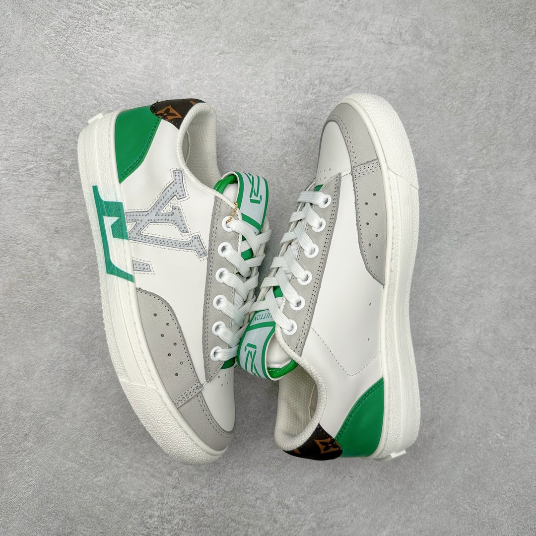 图片[3]-Louis Vuitton 路易威登 lv Time Out 低帮时尚运动板鞋 为舒软小牛皮革压印金属质感 Monogram 图案 再令 Louis 和vuitton 装饰点缀鞋带 与卢勒克斯金属线共同 释放莹泽光芒 搭配后部 Monogram帆布饰边和加厚胎面橡胶外底 鞋面胎牛皮和进口PVC制裁而成 高密度进口电脑车线工艺、经典LOGO跟PVC完美结合 原版大底开模 内里采用进口羊皮 超软皮内里+鞋垫 最新LV/路易威登 杨幂 关晓彤 官方等多明星网红同款 快手抖音等多平台热推 尺码：35 36 37 38 39 40 41 42 43 44-选品中心