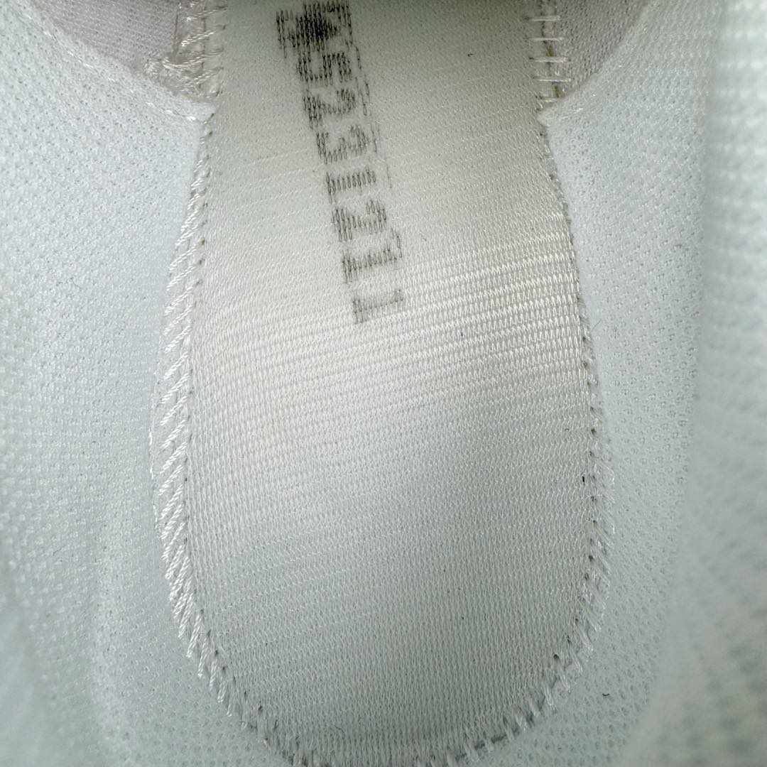 图片[10]-＃PB纯原 Asics Gel-Kayano K14 亚瑟士系列复古舒适织物合成革减震防滑耐磨低帮休闲跑步鞋 内卷时代 纯原品质 真标价格 市场顶级版本 原装纸板楦头开发 独家私模五层组合大底 原厂定制缓震硅胶加持 原盒原配 官方四联吊牌 一比一同步原鞋工艺和用料 鞋面原厂“三明治”多层网布 区别其他同价版本 鞋垫采用原厂OrthoLite欧索莱材质 非普通海玻璃鞋垫 后跟一样采用了GEL缓震胶 整体系列设计非常的科技感 锻炼跑步的同时让你一样时尚百搭 尺码：36 37 37.5 38 39 39.5 40 40.5 41.5 42 42.5 43.5 44 44.5 45-选品中心