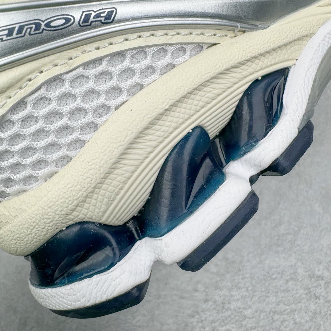 图片[17]-＃PB纯原 Asics Gel-Kayano K14 亚瑟士系列复古舒适织物合成革减震防滑耐磨低帮休闲跑步鞋 内卷时代 纯原品质 真标价格 市场顶级版本 原装纸板楦头开发 独家私模五层组合大底 原厂定制缓震硅胶加持 原盒原配 官方四联吊牌 一比一同步原鞋工艺和用料 鞋面原厂“三明治”多层网布 区别其他同价版本 鞋垫采用原厂OrthoLite欧索莱材质 非普通海玻璃鞋垫 后跟一样采用了GEL缓震胶 整体系列设计非常的科技感 锻炼跑步的同时让你一样时尚百搭 尺码：36 37 37.5 38 39 39.5 40 40.5 41.5 42 42.5 43.5 44 44.5 45-选品中心