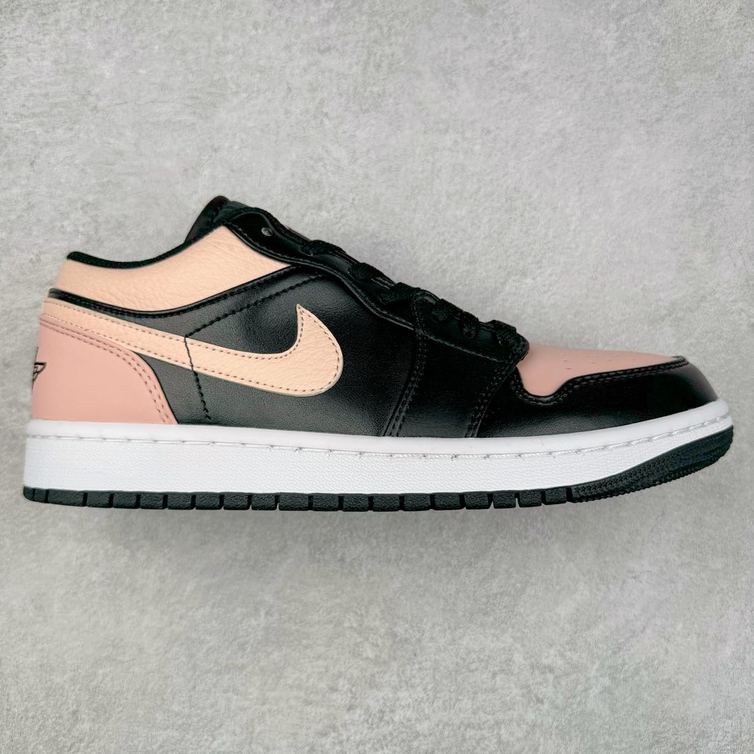 ＃纯原福利特价 Air Jordan AJ1 Low 低帮系列 百分百全新货品 零氧化发霉 给足利润空间操作 超乎所想的高性价比 原装楦头纸板开发 完美鞋型 超高清洁度 鞋型不臃肿别扭 原厂内置全掌气垫 A模大底 鞋舌AJ原厂专用牛津布 AJ专用反口珍珠布 原厂无杂质高弹内里海棉 特殊封边弹力鞋带 原鞋开模 拒绝公底 购置公司同步原材料 都有细节原汁原味 忠于原版 尺码：36 36.5 37.5 38 38.5 39 40 40.5 41 42 42.5 43 44 44.5 45 46-选品中心