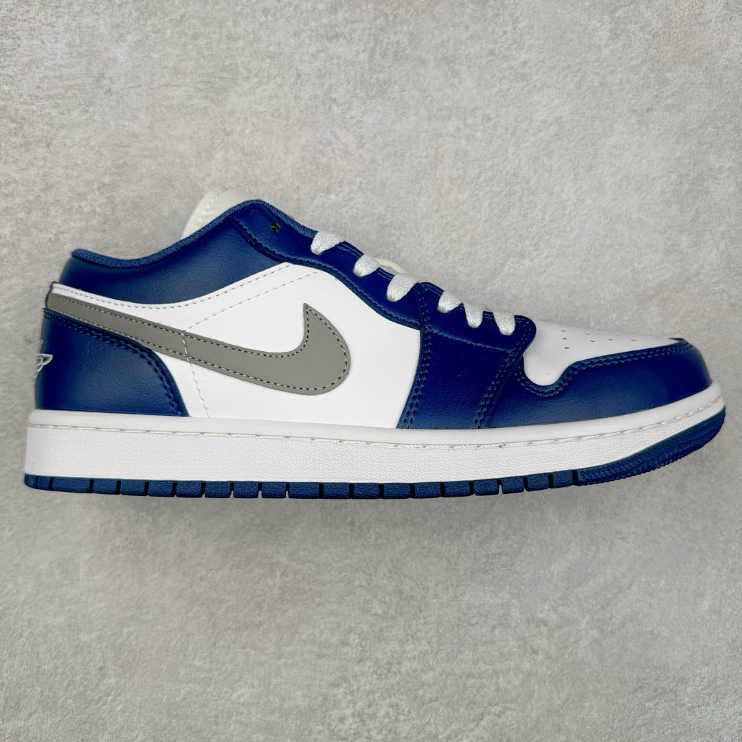 ＃纯原福利特价 Air Jordan AJ1 Low 低帮系列 百分百全新货品 零氧化发霉 给足利润空间操作 超乎所想的高性价比 原装楦头纸板开发 完美鞋型 超高清洁度 鞋型不臃肿别扭 原厂内置全掌气垫 A模大底 鞋舌AJ原厂专用牛津布 AJ专用反口珍珠布 原厂无杂质高弹内里海棉 特殊封边弹力鞋带 原鞋开模 拒绝公底 购置公司同步原材料 都有细节原汁原味 忠于原版 尺码：36 36.5 37.5 38 38.5 39 40 40.5 41 42 42.5 43 44 44.5 45 46-选品中心