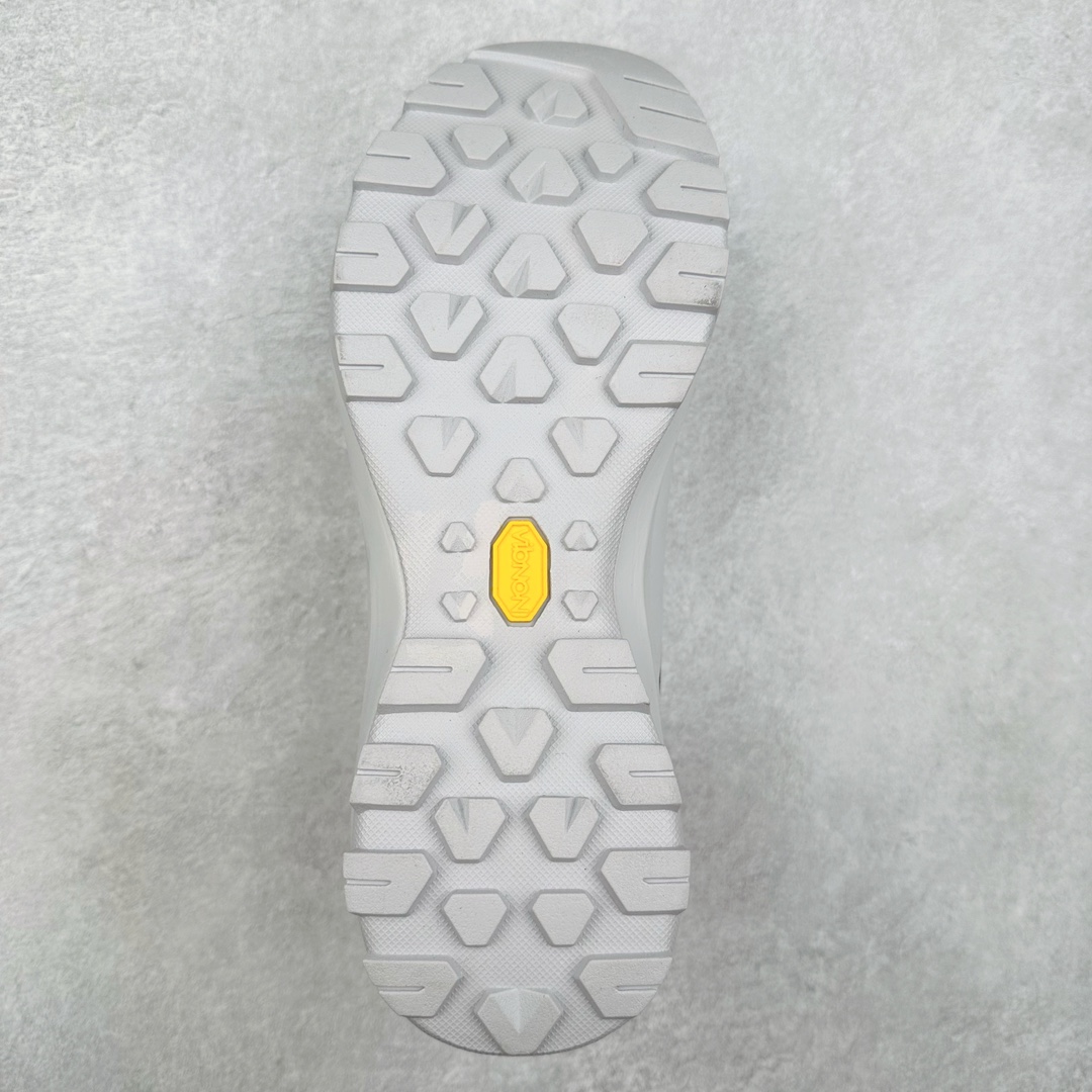 图片[9]-＃HP Arcteryx Vertex GTX 始祖鸟户外防水透气低帮徒步登山鞋 Arcteryx中文名始祖鸟 加拿大户外服饰品牌 1989年创立于加拿大温哥华 始祖鸟来自加拿大海岸山脉 植根高山的专业户外品牌 始终秉承对精湛设计和工艺孜孜以求的准则 从1989年创立至今 Arcteryx始终不断在产品设计与做工上不惜工本 以满足始祖鸟的标准 品质、设计以及精简的理念造就了其良好的性能 并能满足严苛环境下的使用需求 尺码：39 40 41 42 43 44 45-选品中心