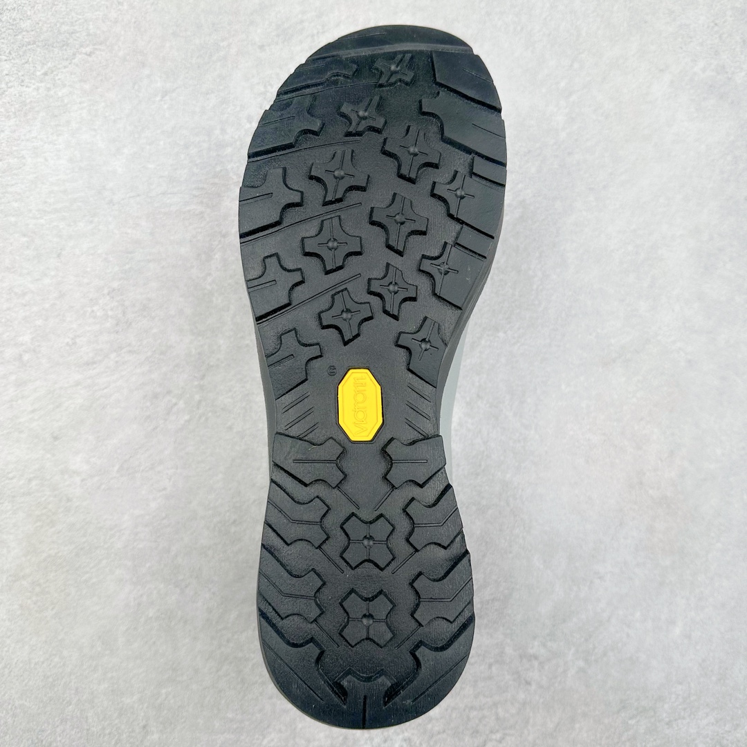 图片[9]-＃HP Arcteryx Konseal FL 2 Gore-Tex 始祖鸟户外防水透气低帮徒步登山鞋 Arcteryx中文名始祖鸟 加拿大户外服饰品牌 1989年创立于加拿大温哥华 始祖鸟来自加拿大海岸山脉 植根高山的专业户外品牌 始终秉承对精湛设计和工艺孜孜以求的准则 从1989年创立至今 Arcteryx始终不断在产品设计与做工上不惜工本 以满足始祖鸟的标准 品质、设计以及精简的理念造就了其良好的性能 并能满足严苛环境下的使用需求 尺码：39 40 41 42 43 44 45-选品中心